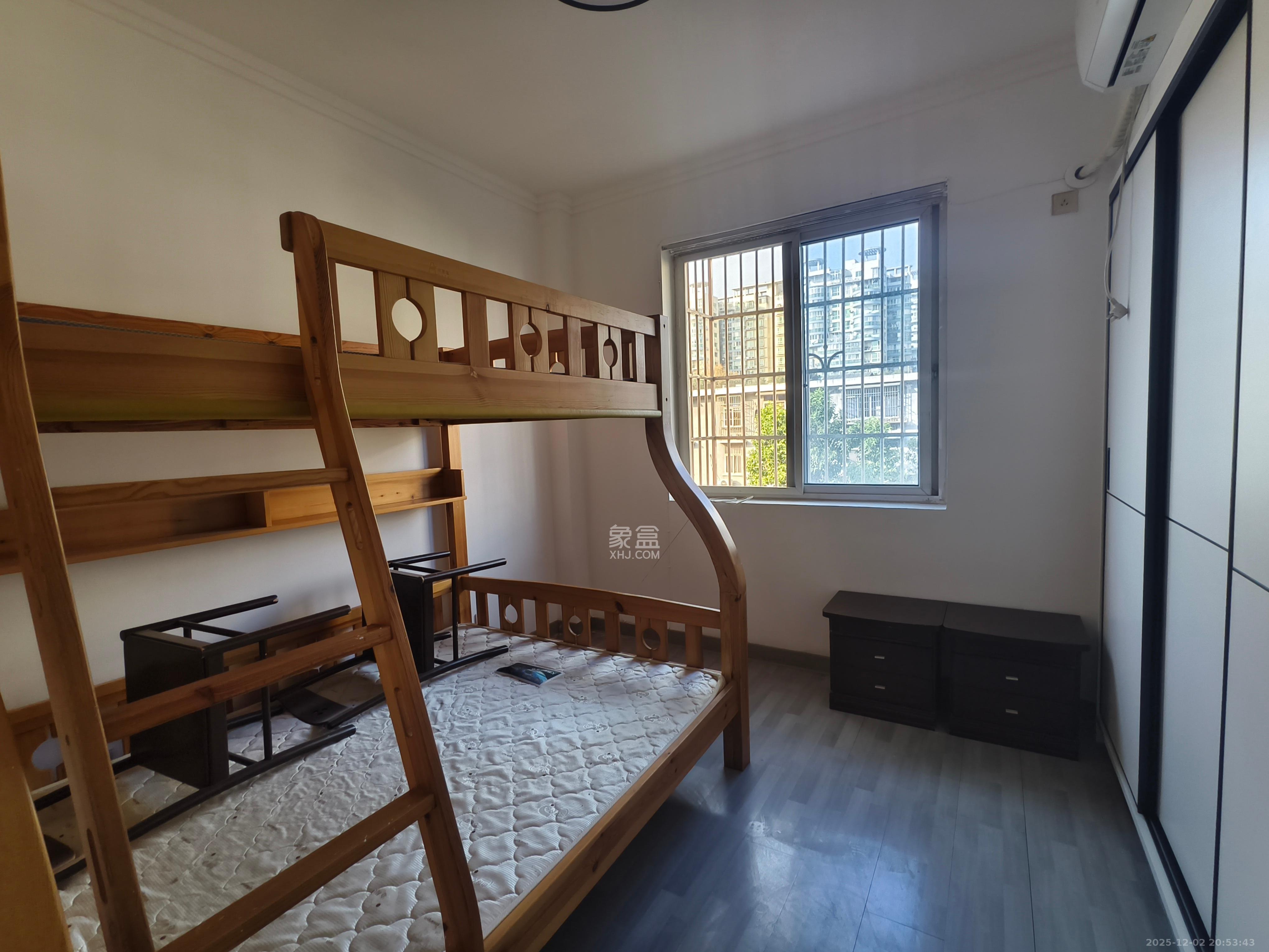 湖开小区(湖南开关厂宿舍)/南大桥社区 3室2厅2卫 2600.0元/月 湖开小区(湖南开关厂宿舍)/南大桥社区 3室2厅2卫 2600.0元/月室内图