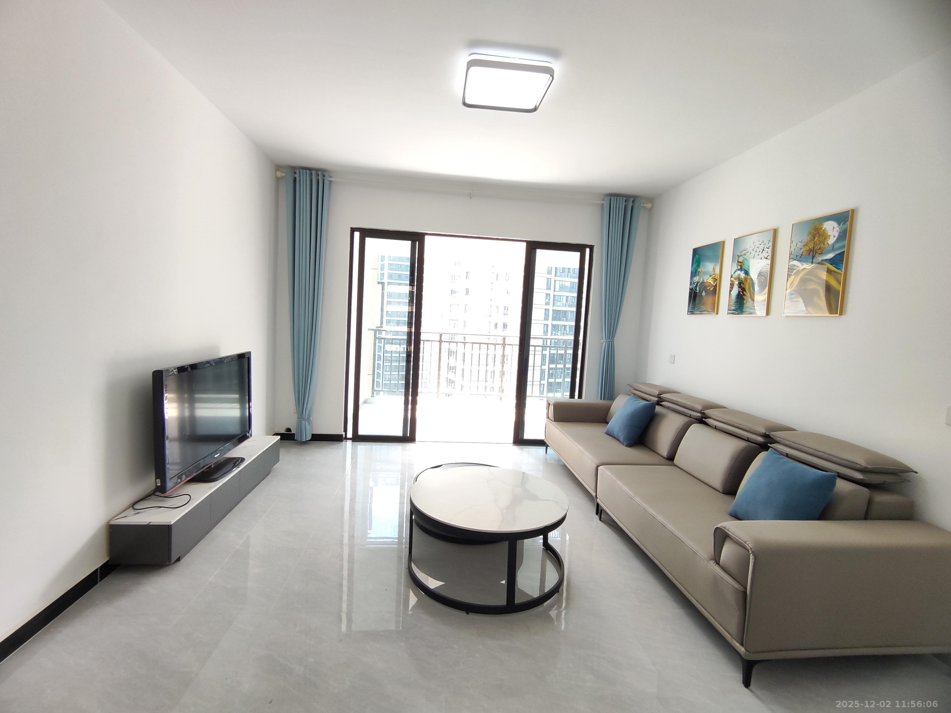 长燃润和天地（长润小区印湘江）  4室2厅2卫    2300.0元/月