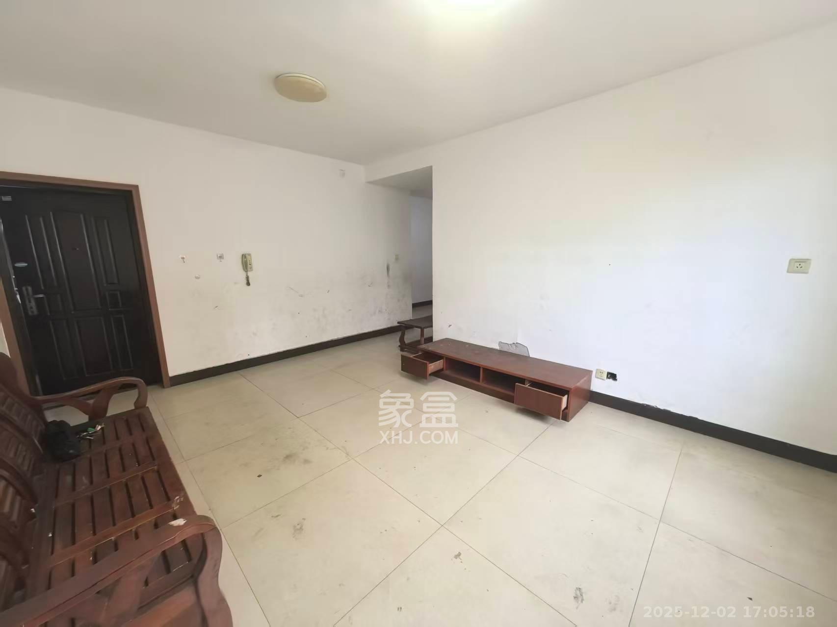 湘樟园小区(湘樟家园) 2室2厅1卫 1200.0元/月 湘樟园小区(湘樟家园) 2室2厅1卫 1200.0元/月室内图