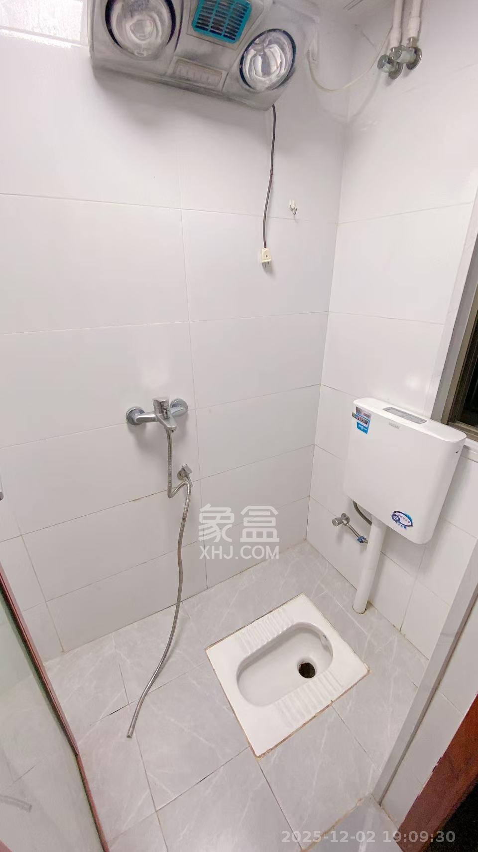 雅雀湖小区 1室1厅1卫 1150.0元/月 雅雀湖小区 1室1厅1卫 1150.0元/月室内图