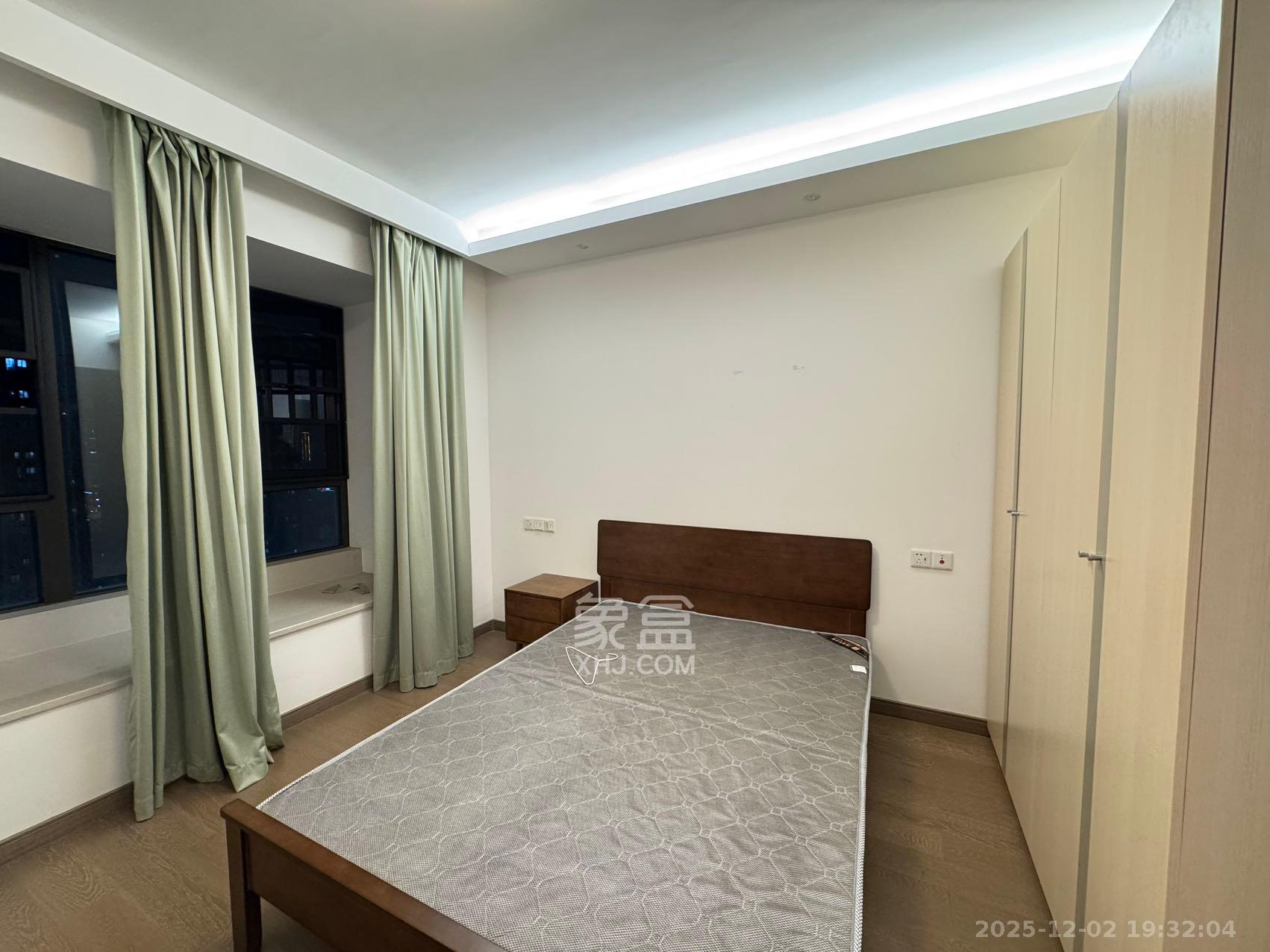 龙湖铂金中心(龙湖春江郦城) 3室2厅2卫 4100.0元/月 龙湖铂金中心(龙湖春江郦城) 3室2厅2卫 4100.0元/月室内图