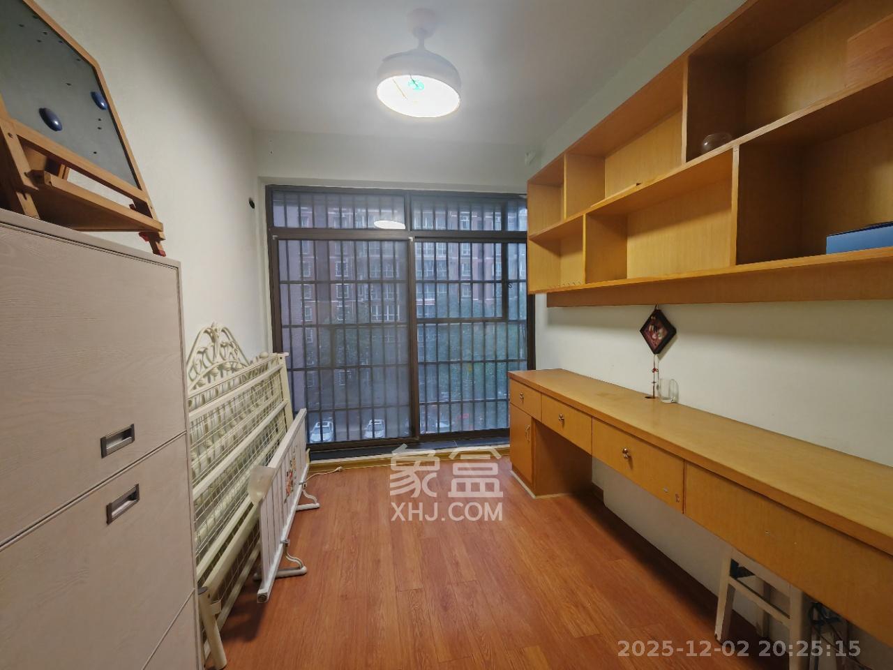 方略潇邦 4室2厅2卫 2450.0元/月 方略潇邦 4室2厅2卫 2450.0元/月室内图