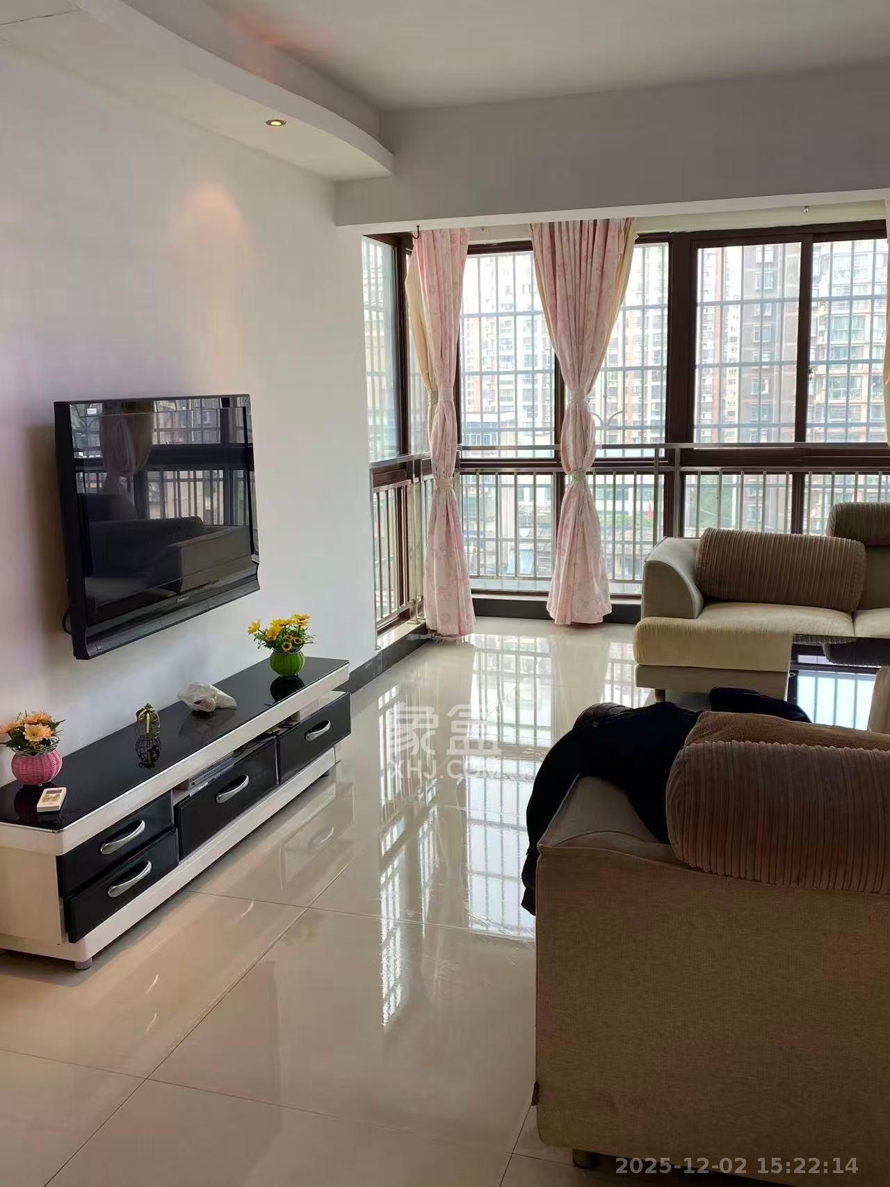 鑫天山水洲城  3室2厅2卫    1900.0元/月室内图