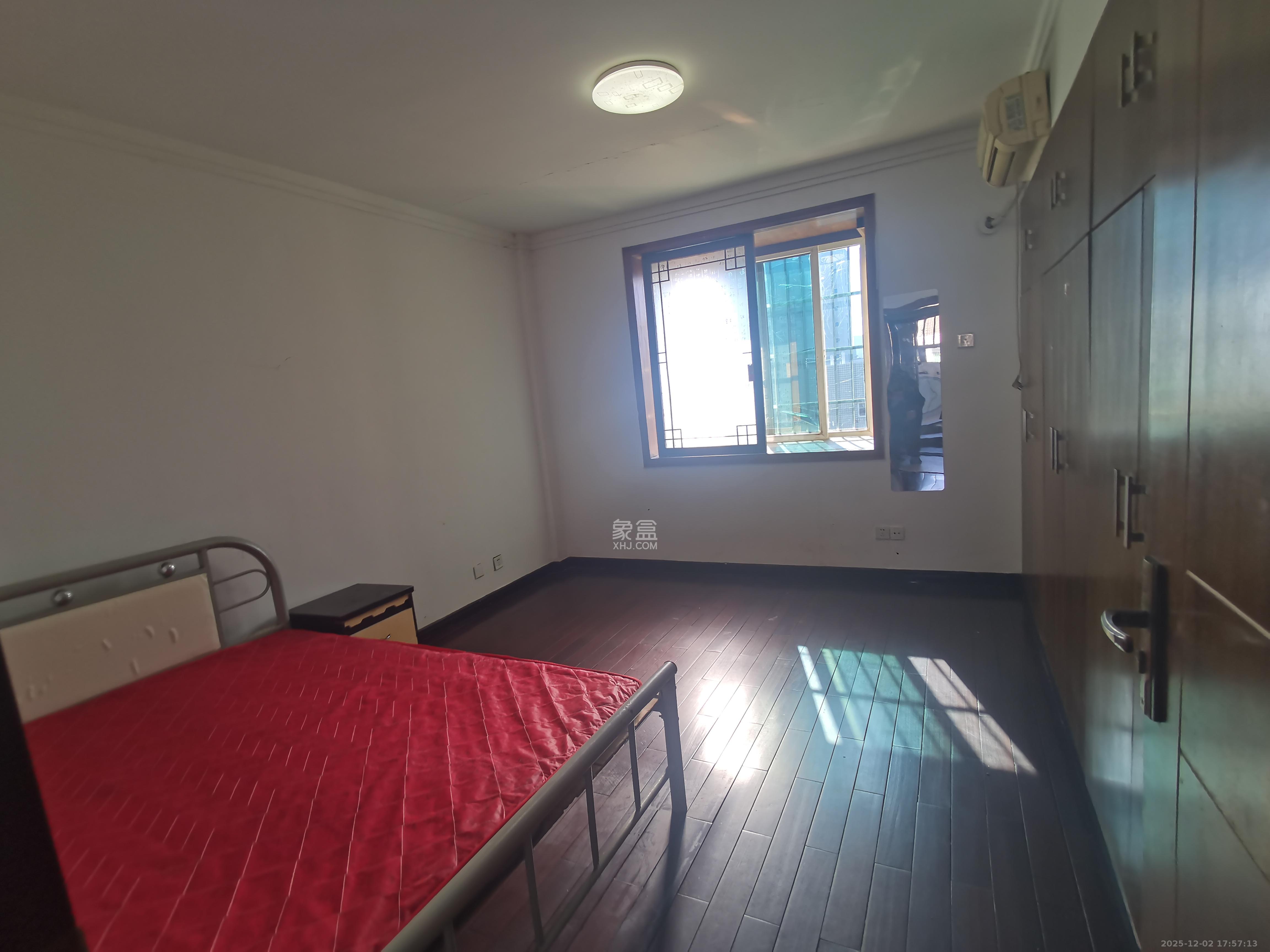 五一新村安置小区（永定社区、永兴社区、永祥社区）  3室0厅2卫    1900.0元/月