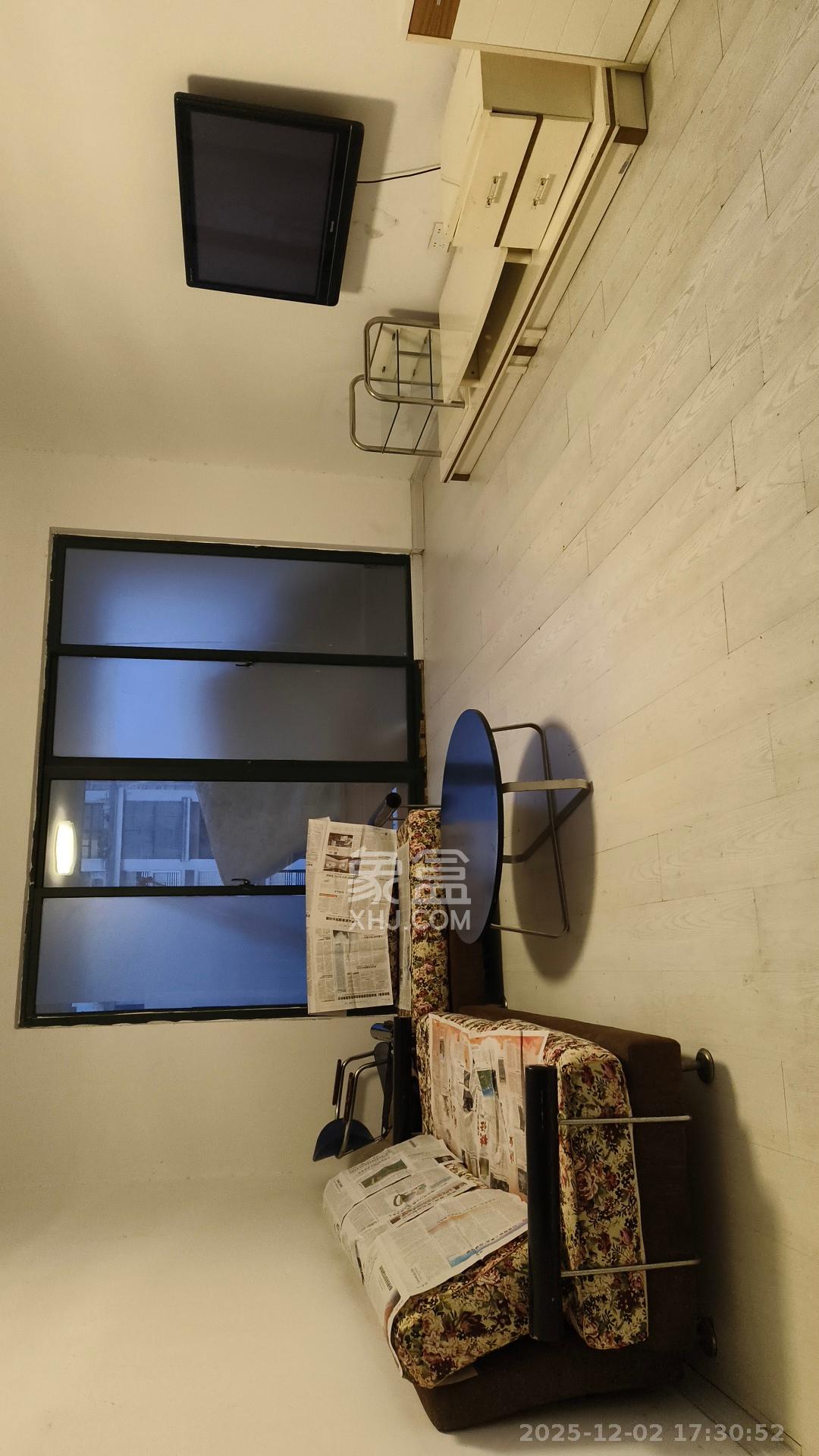 保利花园  3室2厅1卫    2300.0元/月