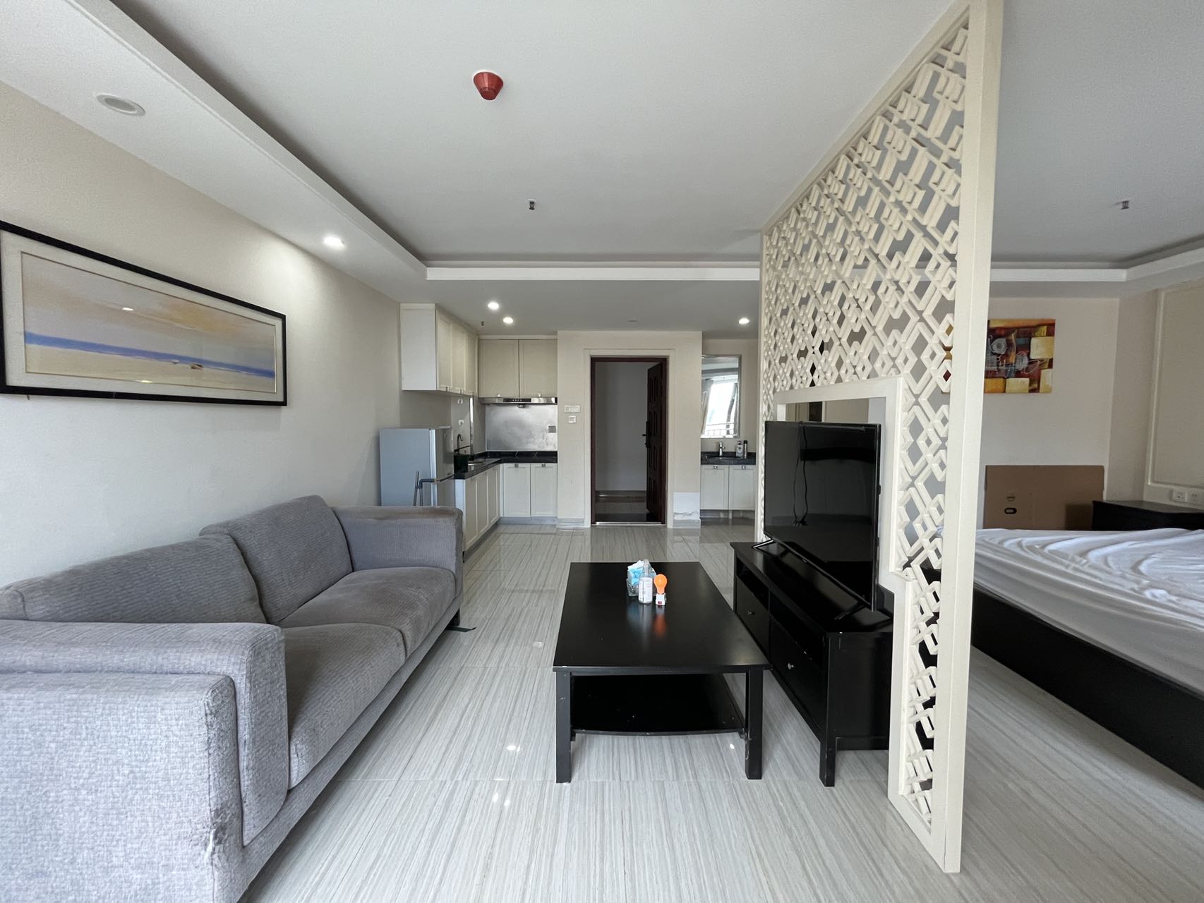 飞行公馆(同国兴城C区16栋) 1室1厅1卫 1800.0元/月 飞行公馆(同国兴城C区16栋) 1室1厅1卫 1800.0元/月室内图