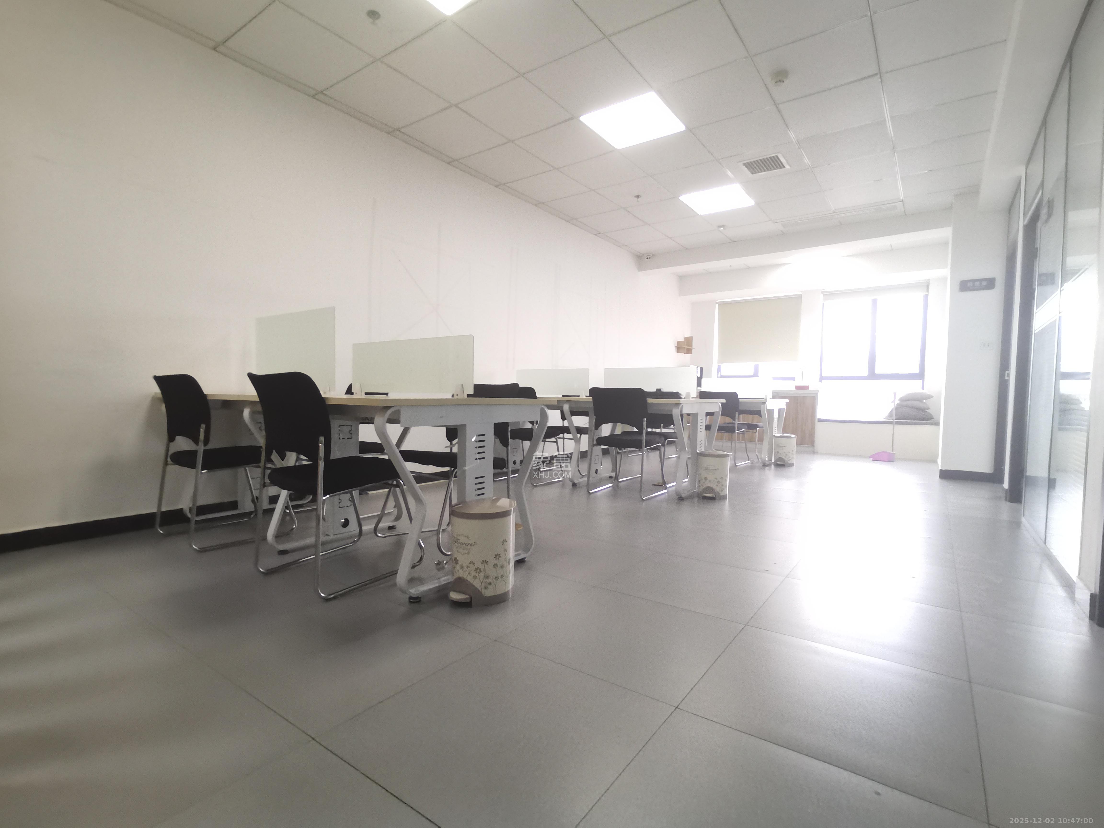 长城万富汇   59.59㎡      7000.0元/月