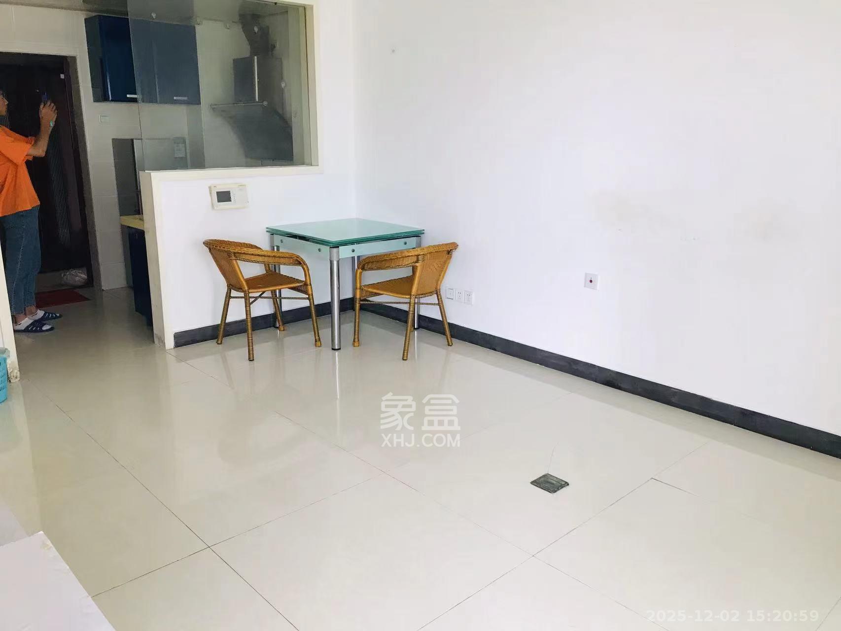 岳泰理想城 1室1厅1卫 1600.0元/月 岳泰理想城 1室1厅1卫 1600.0元/月室内图