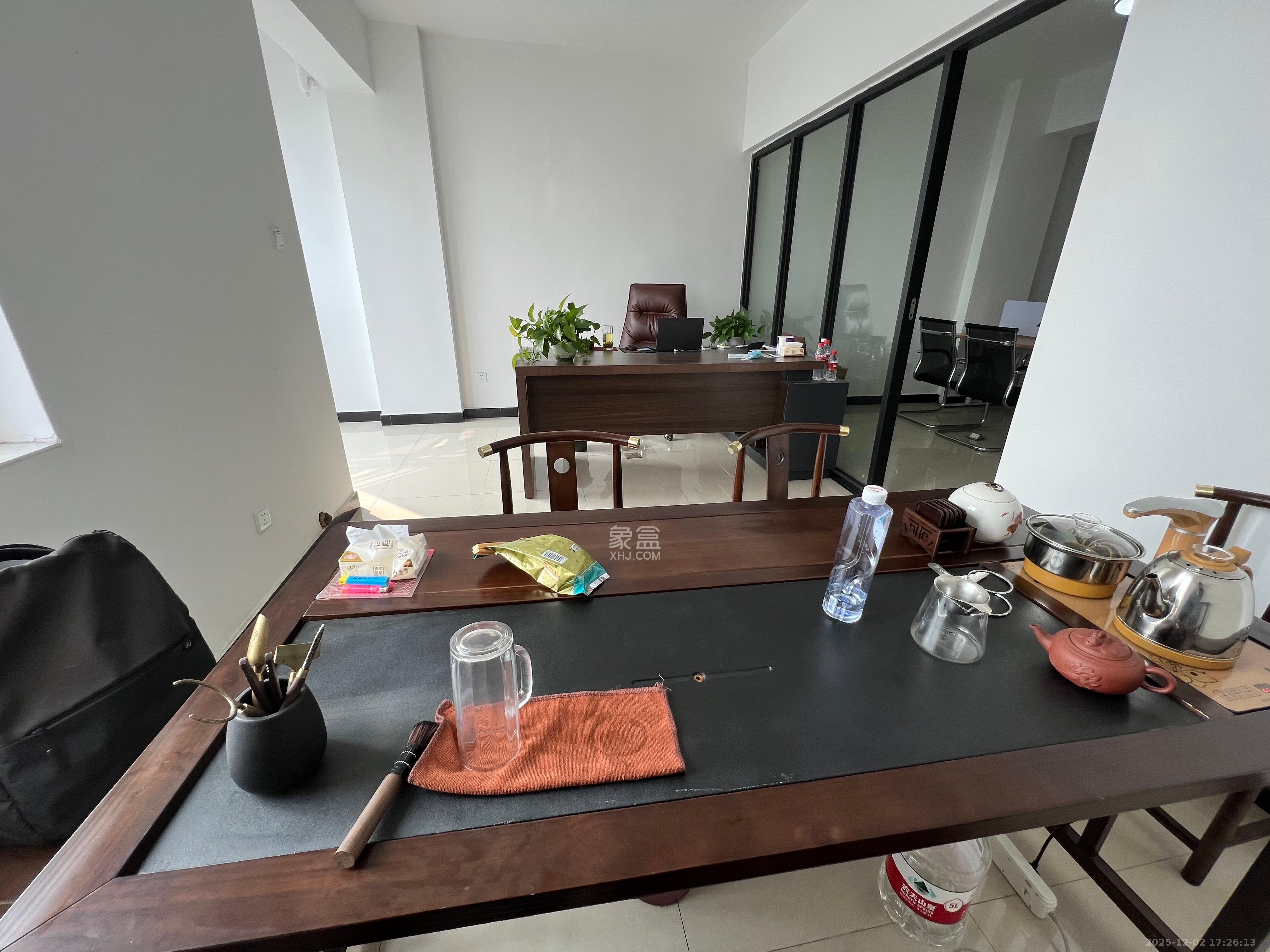 长房中庭国际（东郡华蓉广场）  2室1厅1卫    3400.0元/月室内图