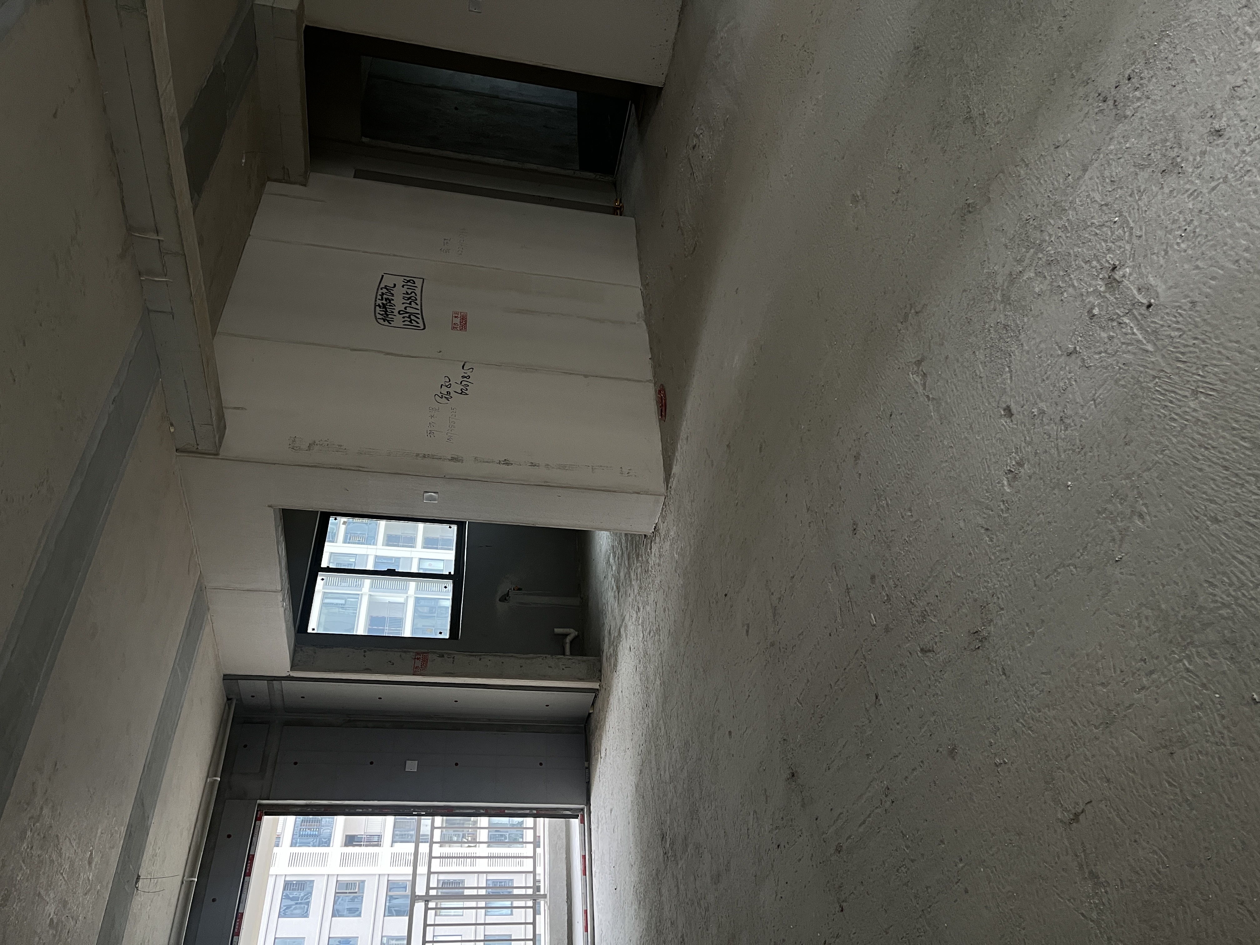 吾悦广场  4室2厅2卫    73.8万