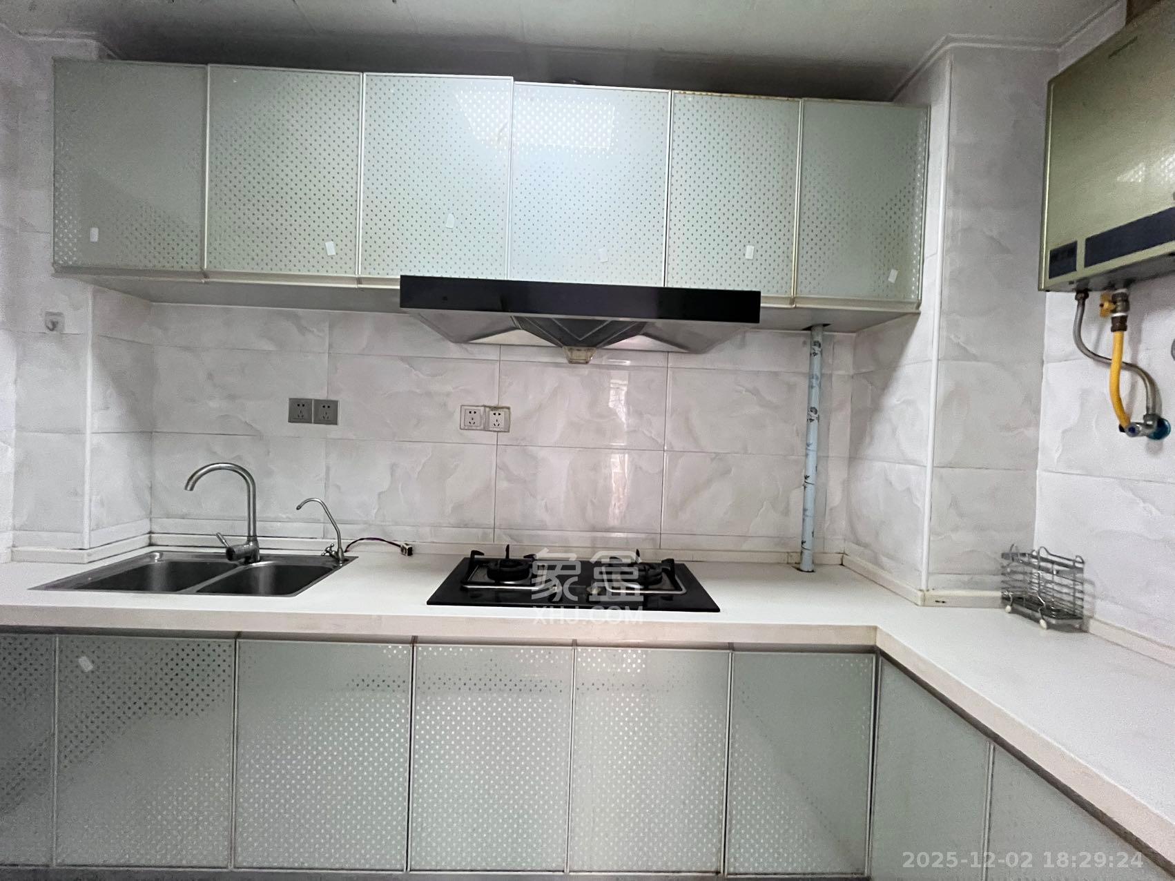 万科魅力之城  3室1厅1卫    2200.0元/月室内图