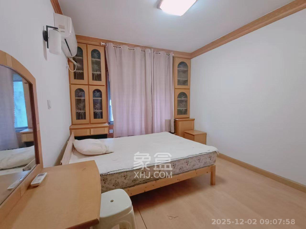 国立投资公司宿舍 2室1厅1卫 1500.0元/月 国立投资公司宿舍 2室1厅1卫 1500.0元/月室内图