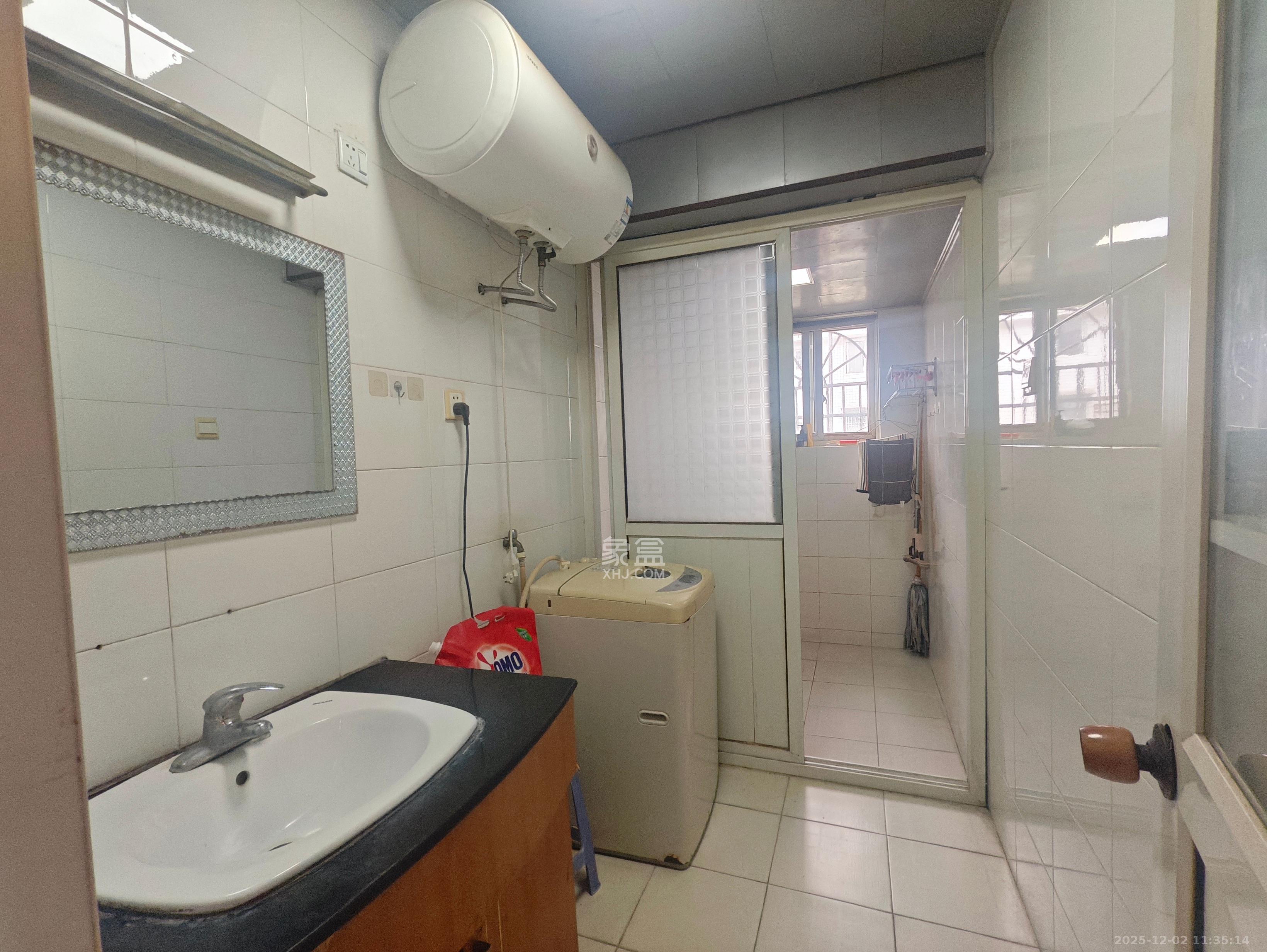 绿荫家园 3室1厅2卫 1800.0元/月 绿荫家园 3室1厅2卫 1800.0元/月室内图