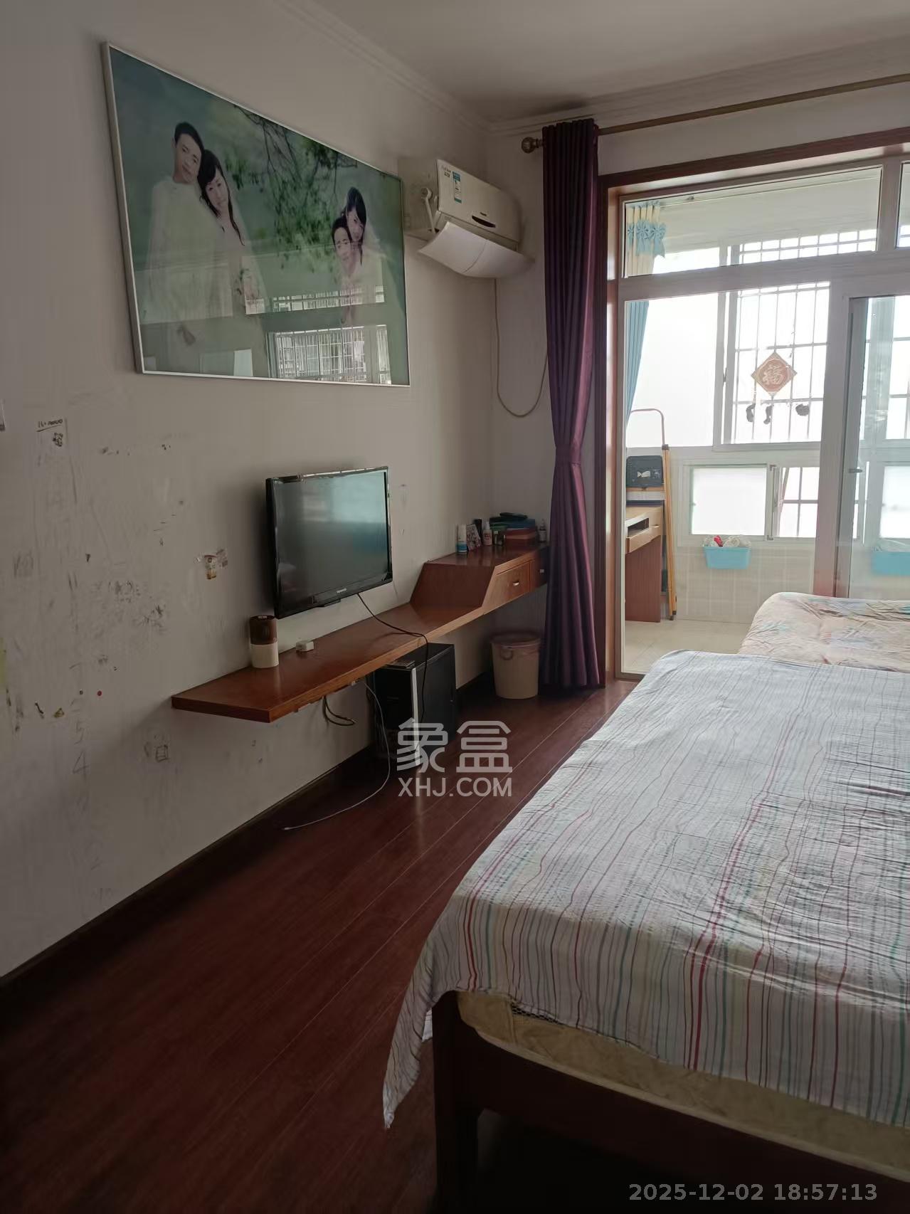 黎郡新宇熙春园  4室1厅2卫    2800.0元/月室内图