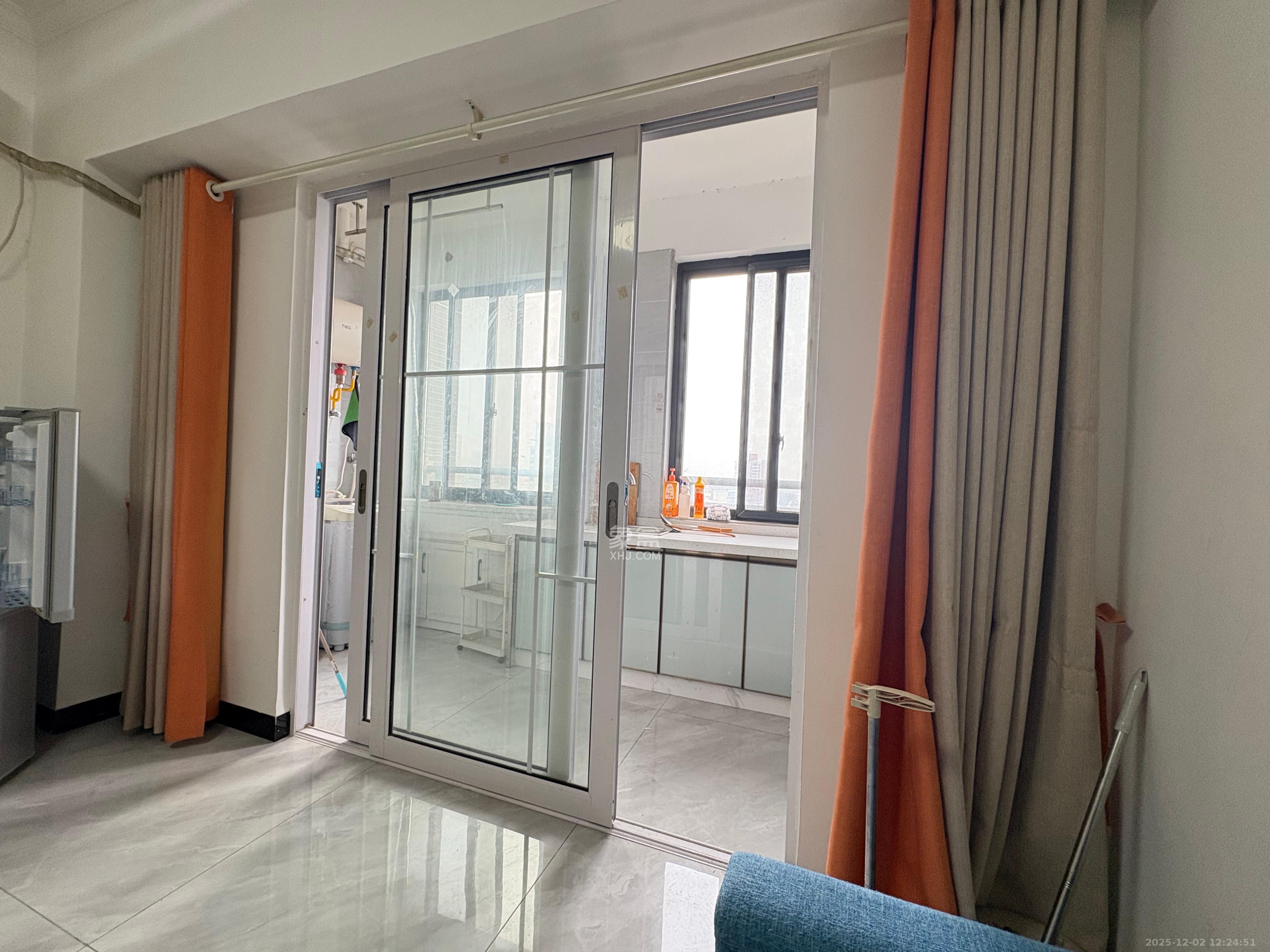 尚都花园城  1室1厅1卫    1300.0元/月室内图