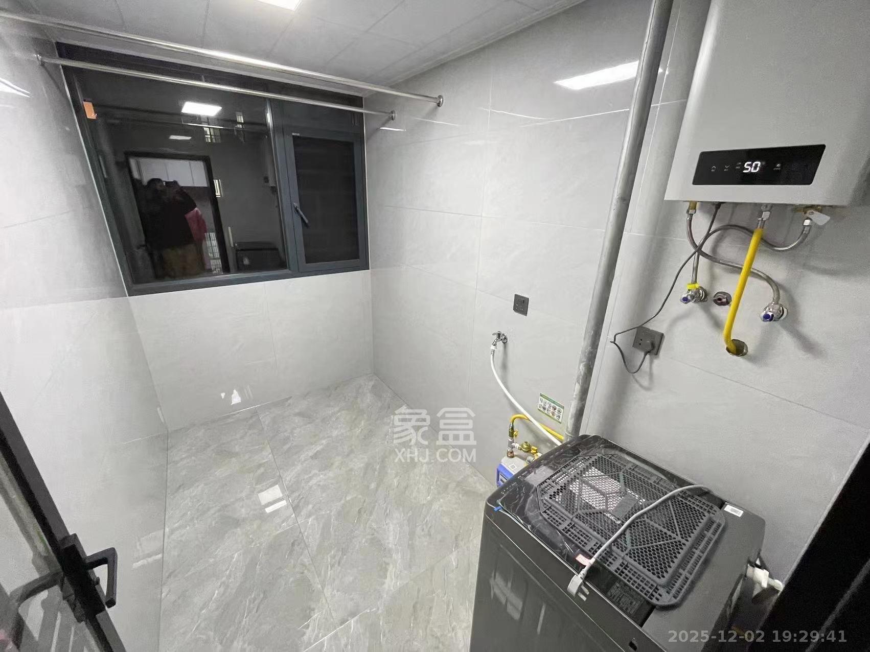 嘉荣苑  3室2厅2卫    2800.0元/月室内图