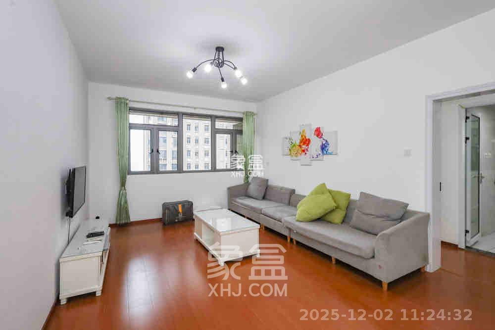 八方小区C区  1室2厅2卫    3800.0元/月室内图