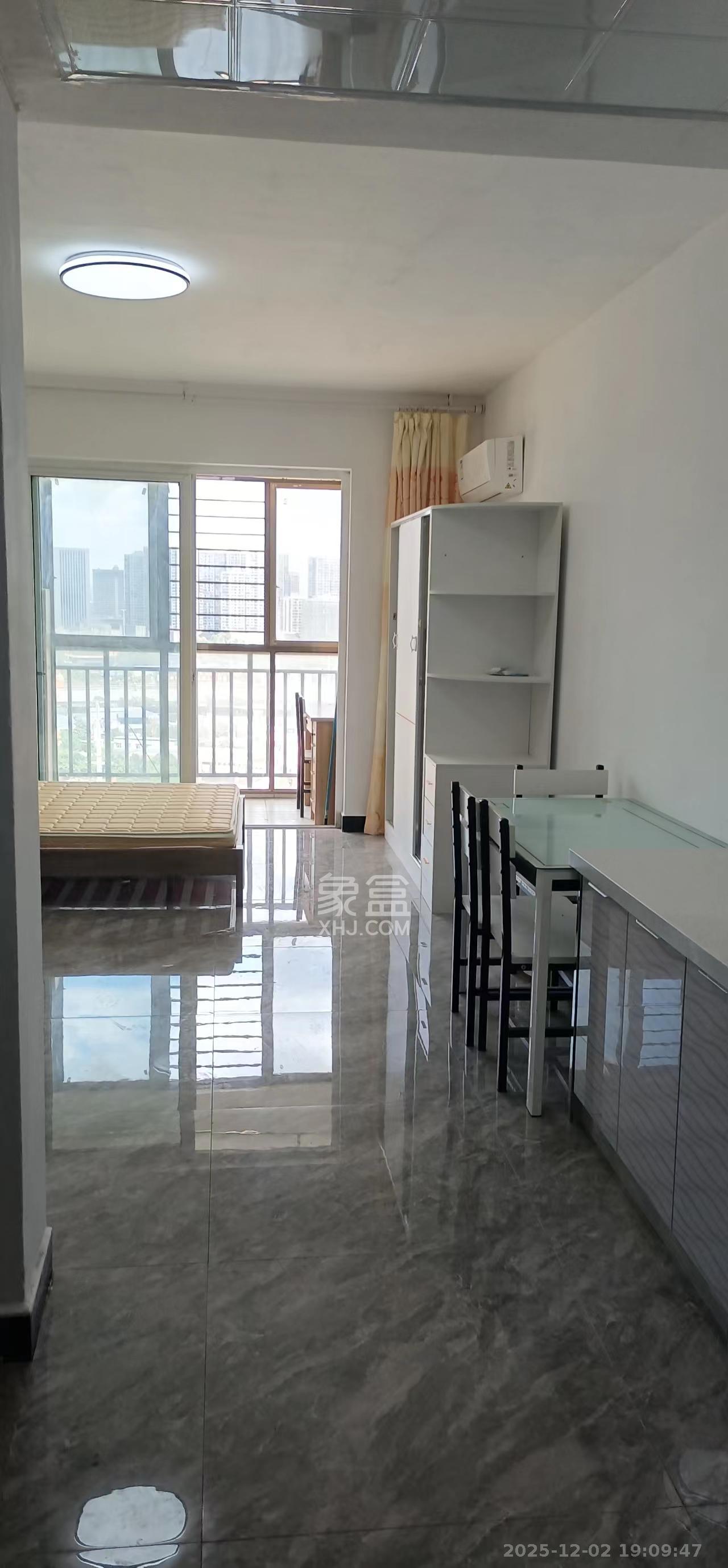 世景华庭  1室1厅1卫    1100.0元/月