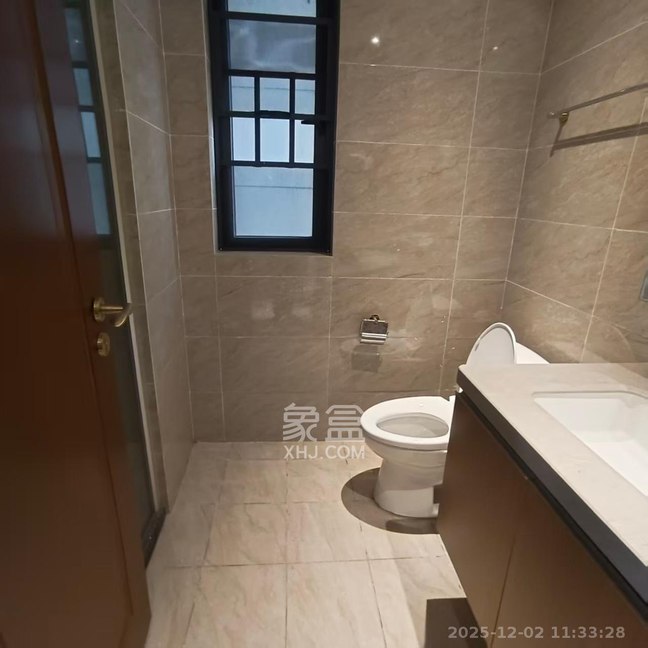 恒大雅苑 3室2厅2卫 3200.0元/月 恒大雅苑 3室2厅2卫 3200.0元/月室内图