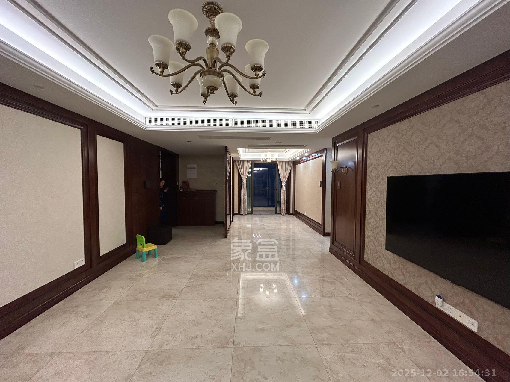 运达中央广场一、二期  3室2厅2卫    7500.0元/月室内图