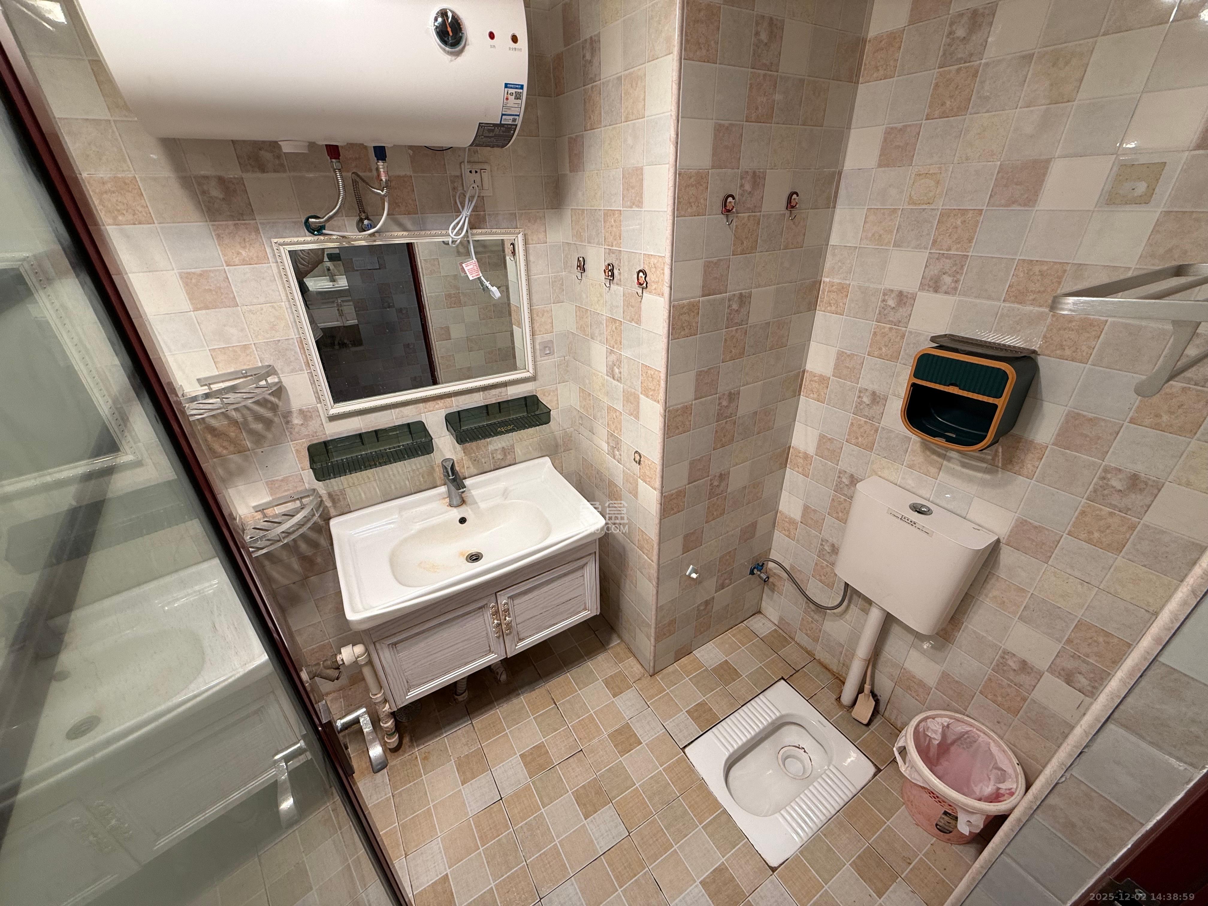 新世界广场 1室1厅1卫 1100.0元/月 新世界广场 1室1厅1卫 1100.0元/月室内图