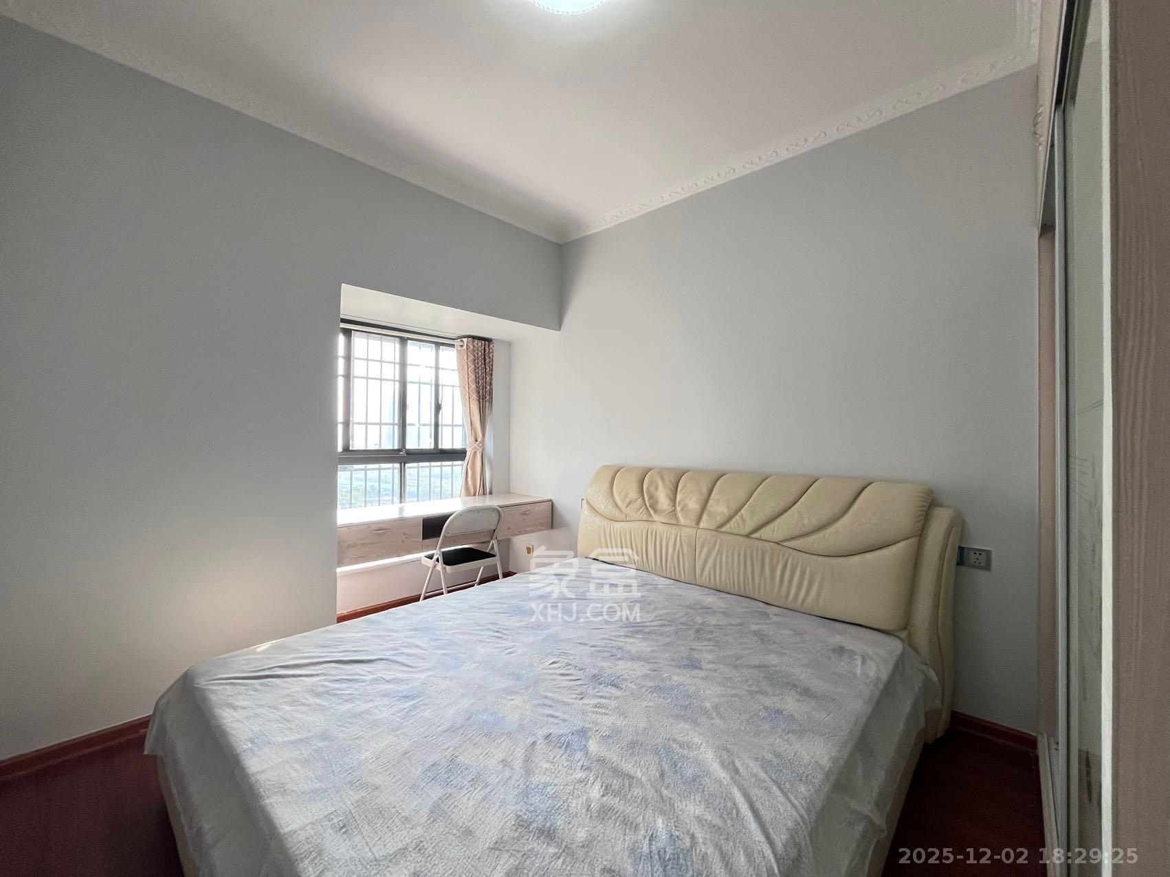 万科魅力之城  3室1厅1卫    2200.0元/月室内图