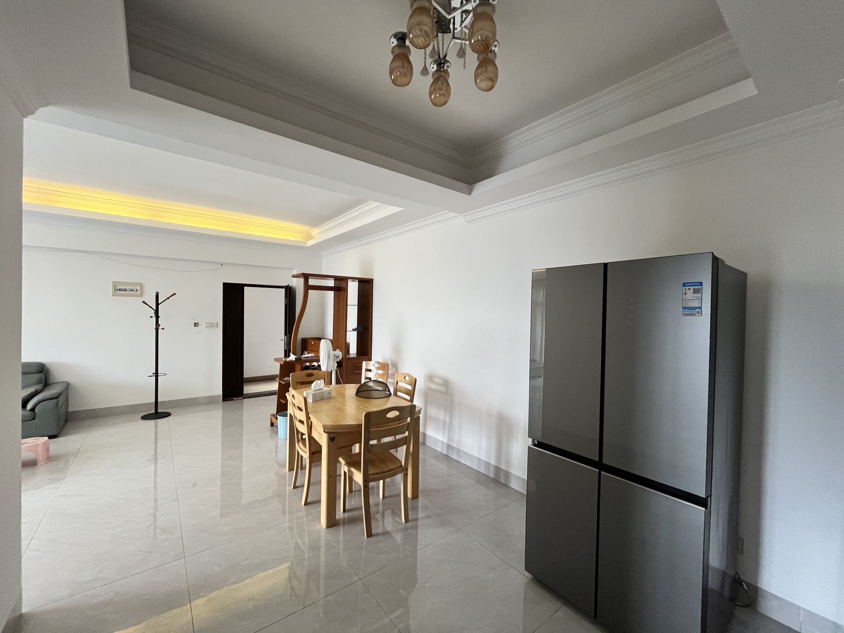 星华商厦 3室2厅2卫 3200.0元/月 星华商厦 3室2厅2卫 3200.0元/月室内图