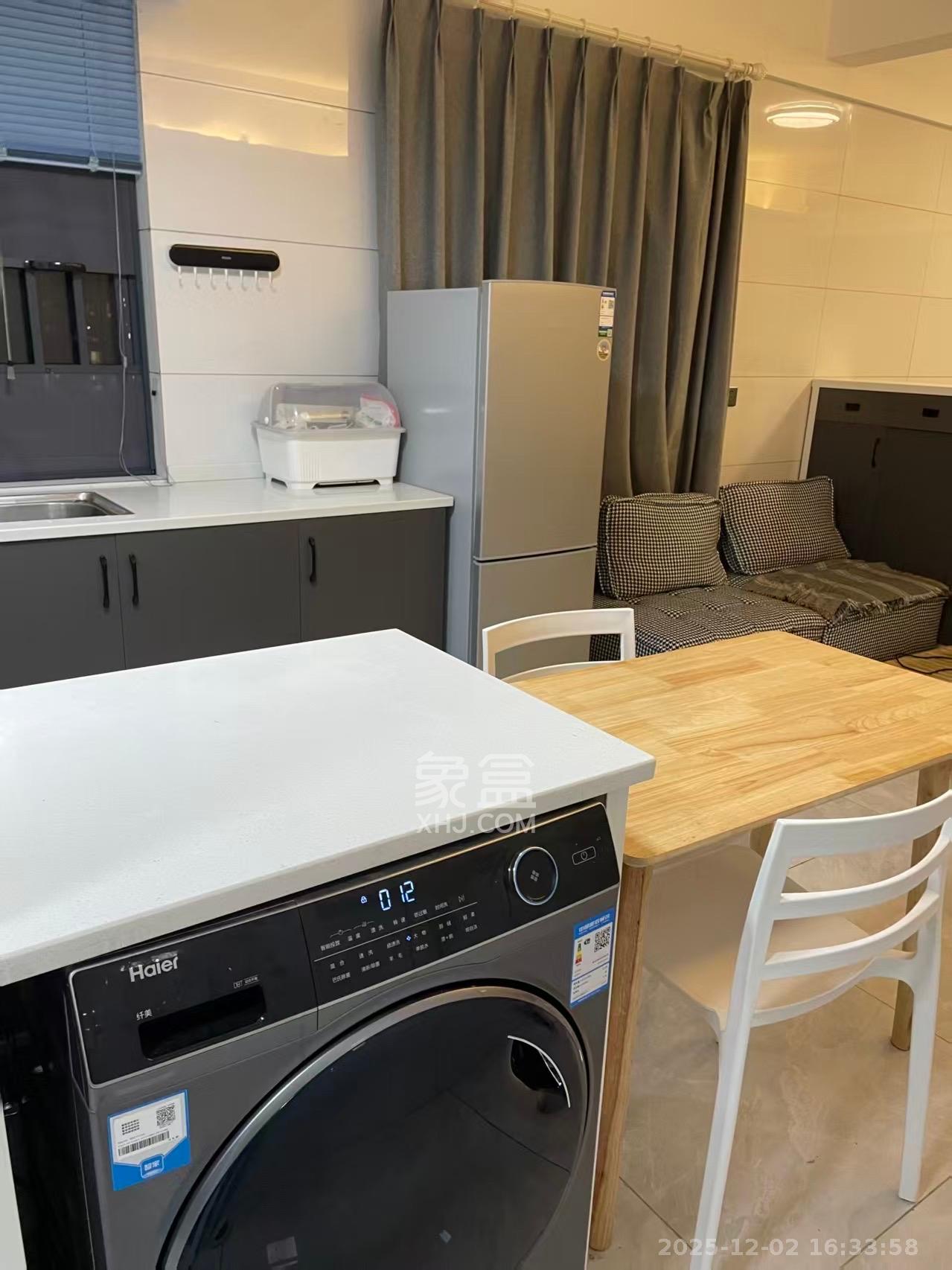 青年才郡（盈安大厦）  1室1厅1卫    2000.0元/月