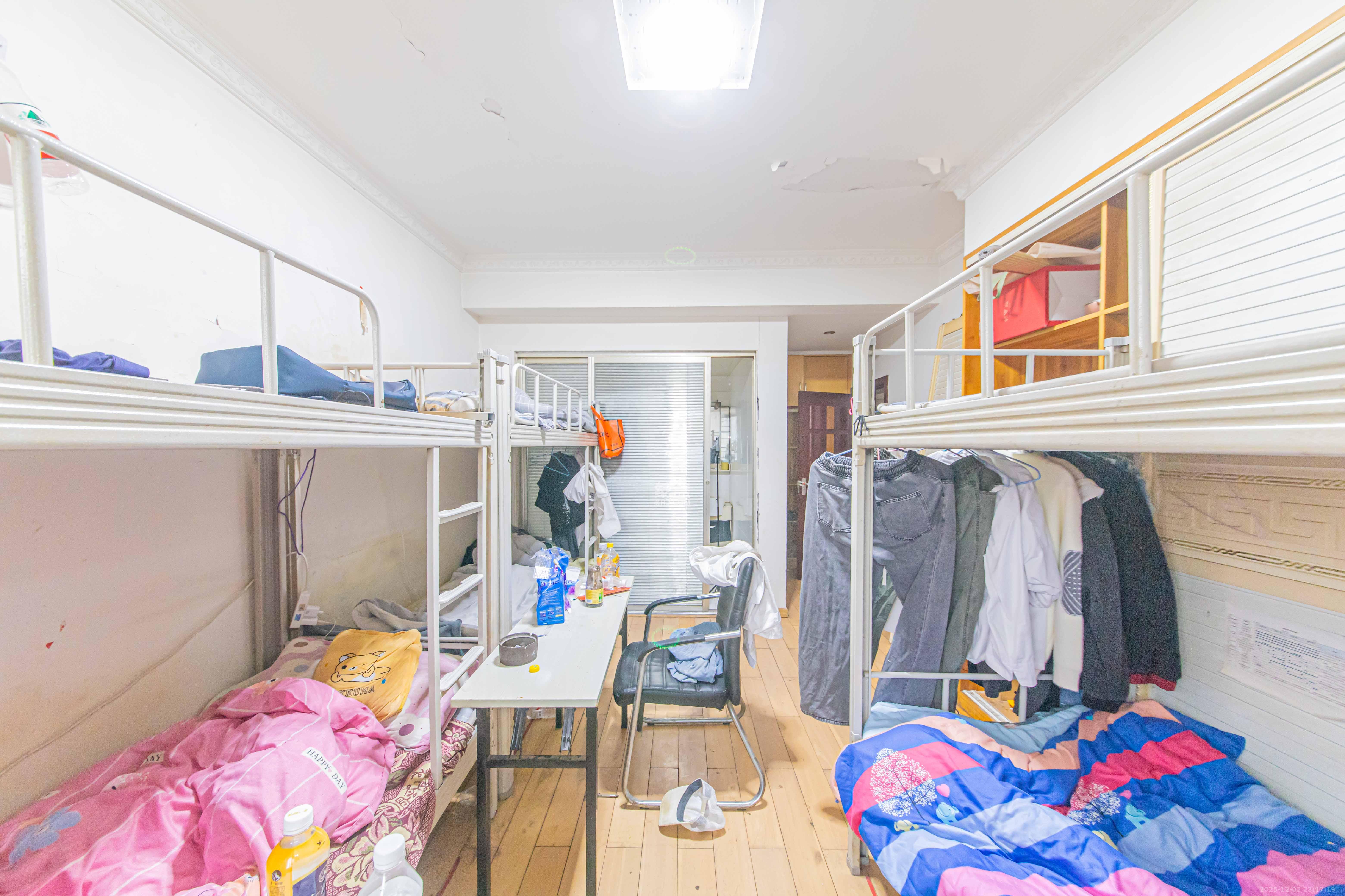 中信城市广场(中信新城一期) 4室2厅2卫 149.0万 中信城市广场(中信新城一期) 4室2厅2卫 149.0万卧室