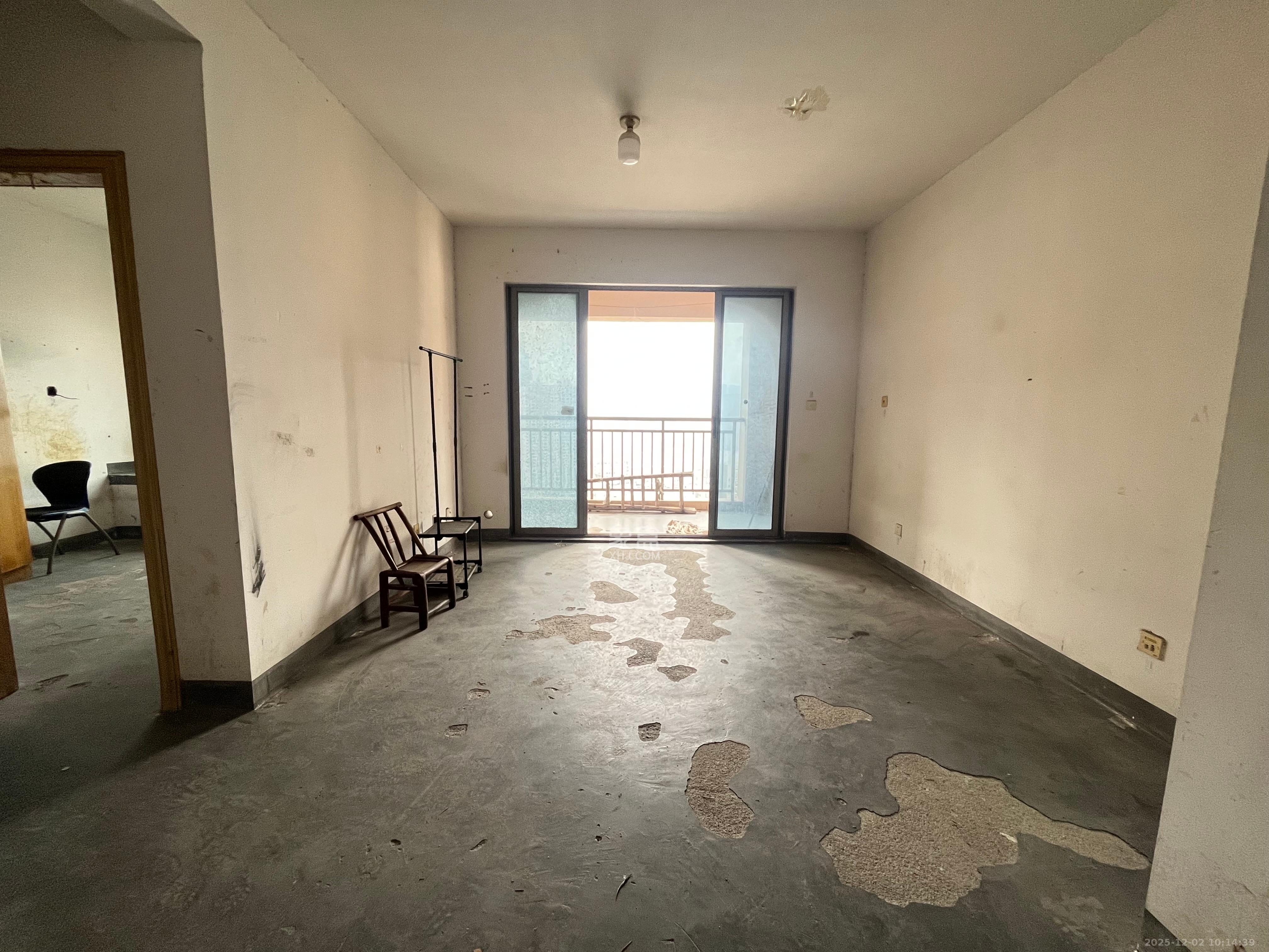 世茂铂翠湾一期  2室1厅1卫    1600.0元/月