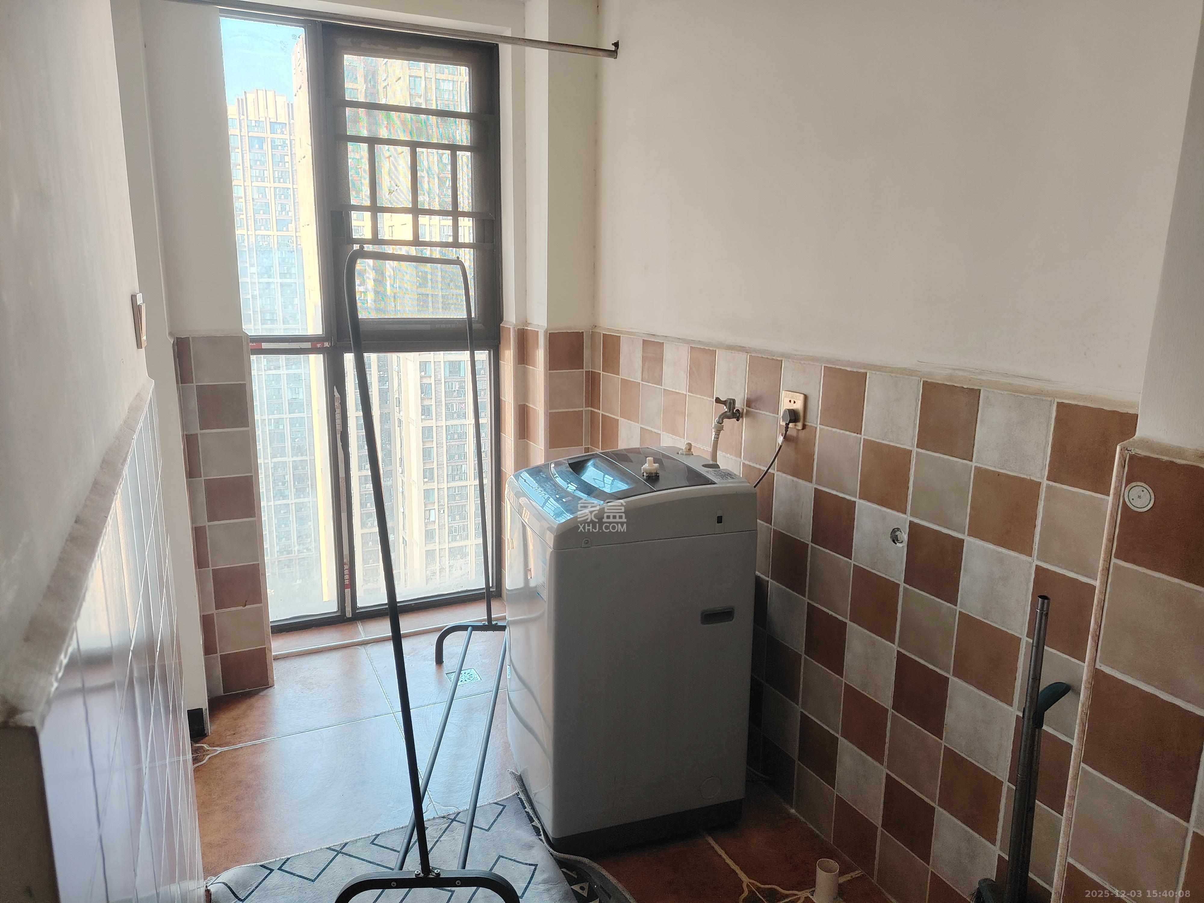 南城印象 3室2厅1卫 2200.0元/月 南城印象 3室2厅1卫 2200.0元/月室内图