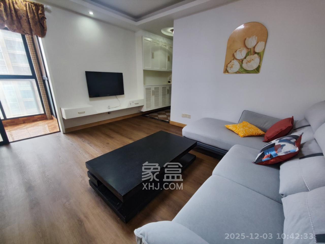 锦湘国际星城三期(锦绣苑) 2室1厅1卫 2400.0元/月 锦湘国际星城三期(锦绣苑) 2室1厅1卫 2400.0元/月室内图