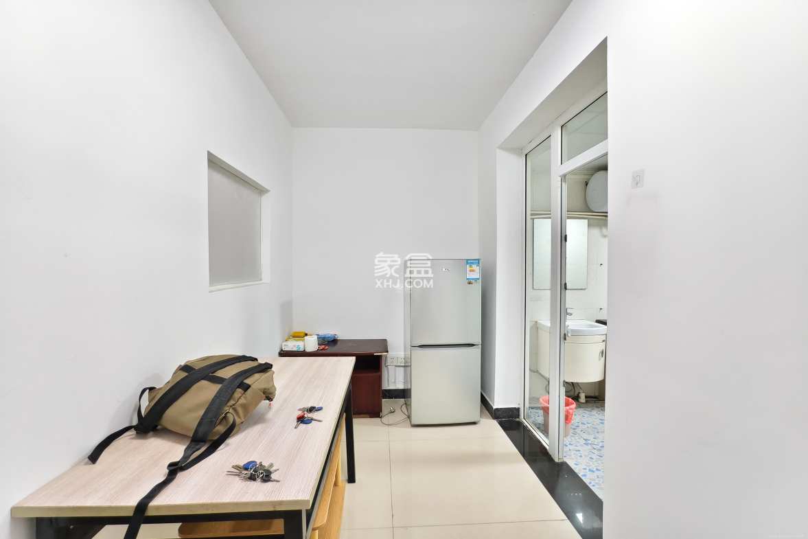 麓江春 2室1厅1卫 1700.0元/月 麓江春 2室1厅1卫 1700.0元/月室内图