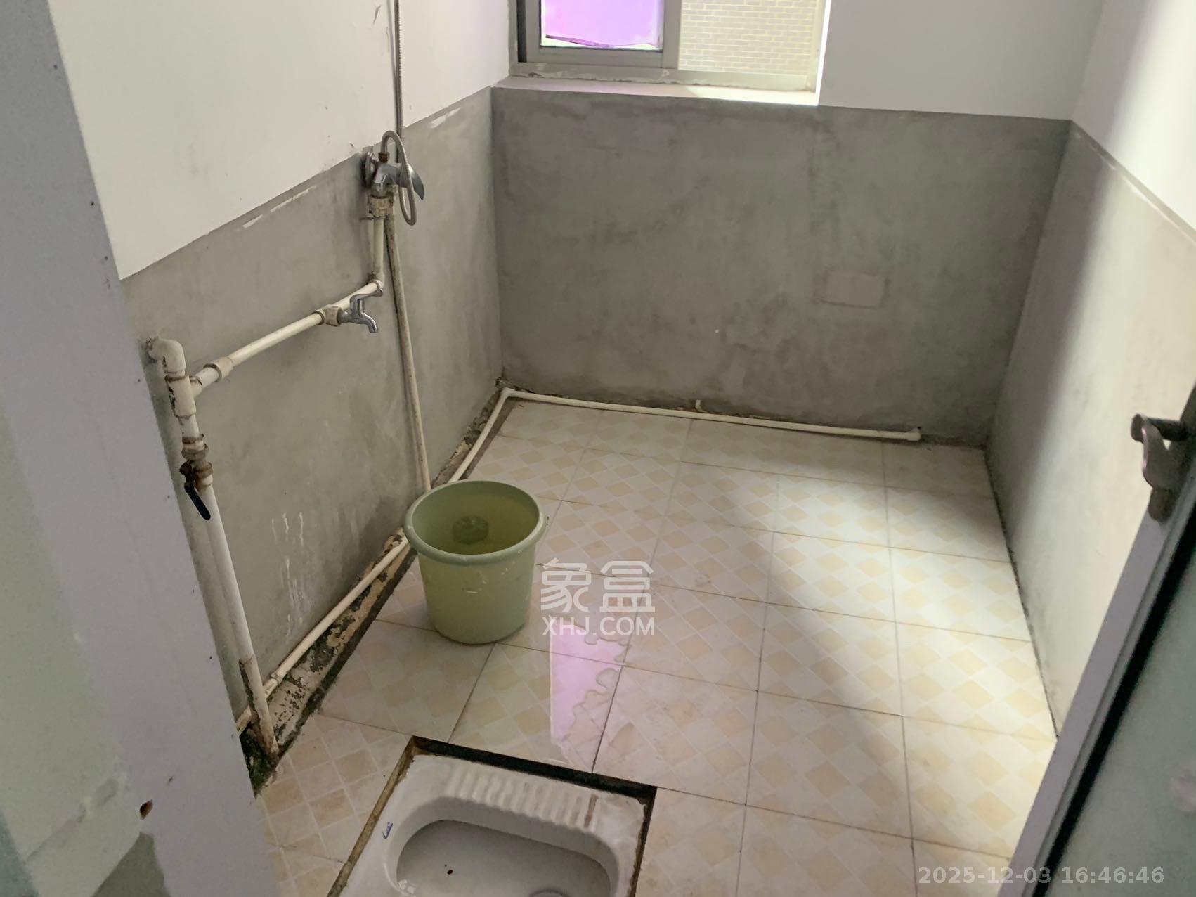 白沙湾嘉园 3室2厅1卫 2800.0元/月 白沙湾嘉园 3室2厅1卫 2800.0元/月室内图