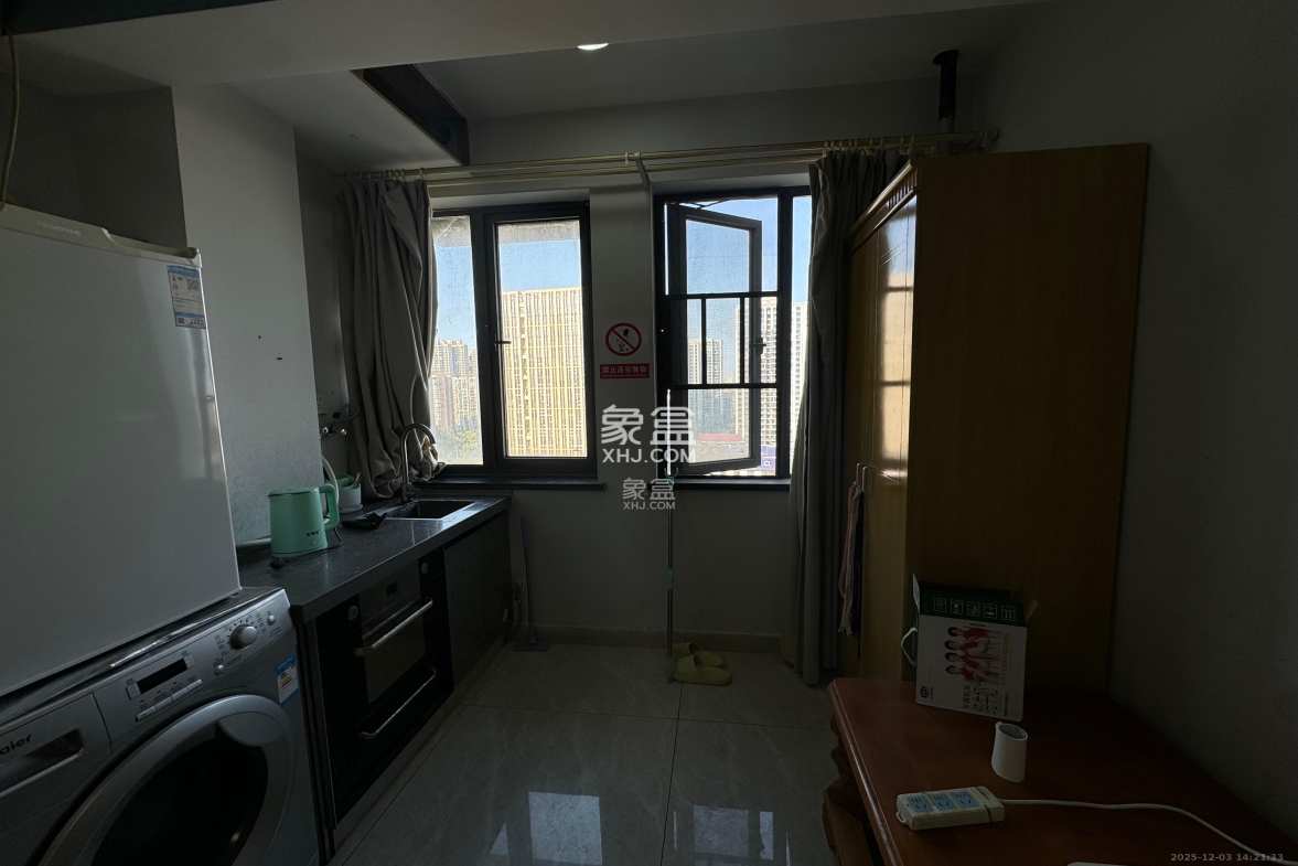 欧亚达国际广场 1室1厅1卫 1000.0元/月 欧亚达国际广场 1室1厅1卫 1000.0元/月室内图