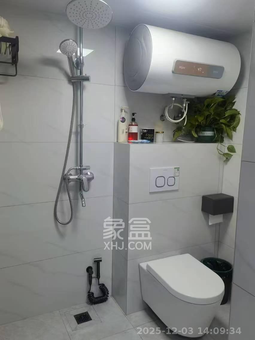 越秀悦湖台 2室2厅1卫 2300.0元/月 越秀悦湖台 2室2厅1卫 2300.0元/月室内图