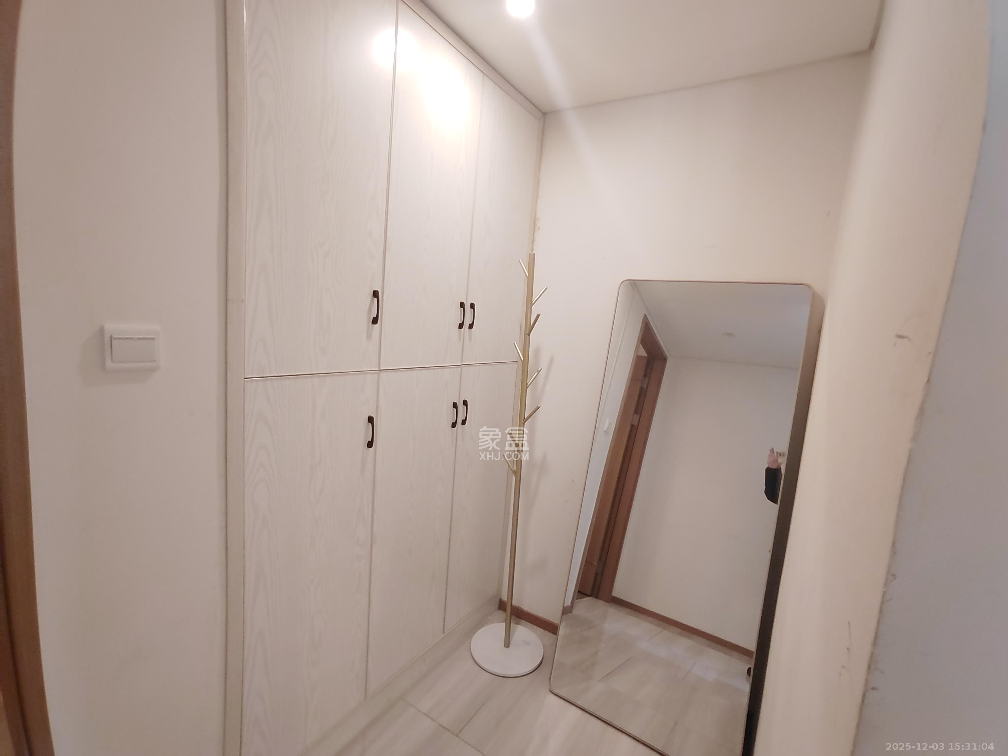 阳光100一期、四五期 3室2厅1卫 2800.0元/月 阳光100一期、四五期 3室2厅1卫 2800.0元/月室内图