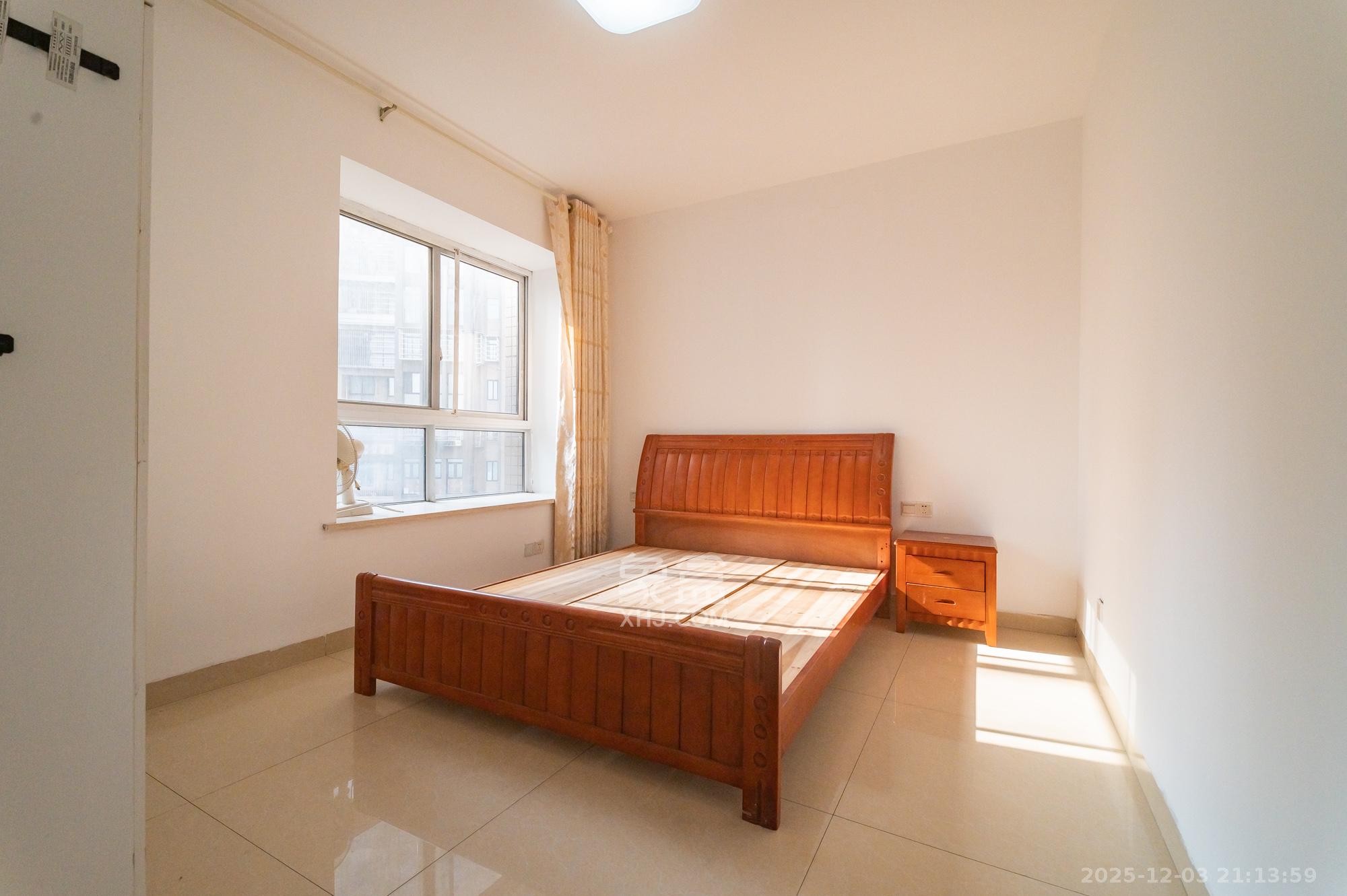 爱琴海岸 3室2厅2卫 67.8万 爱琴海岸 3室2厅2卫 67.8万卧室