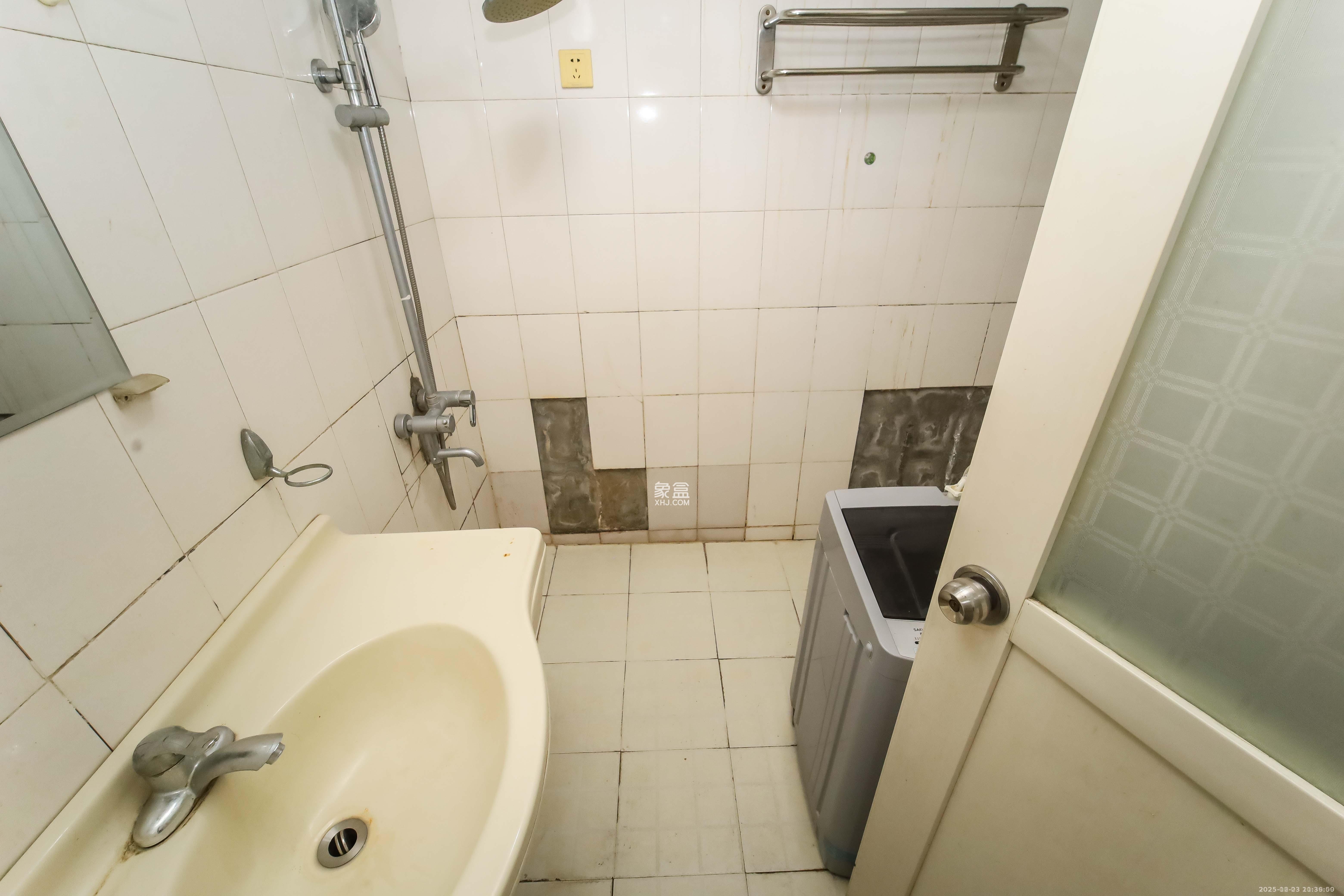 德政园  3室2厅1卫    1900.0元/月室内图