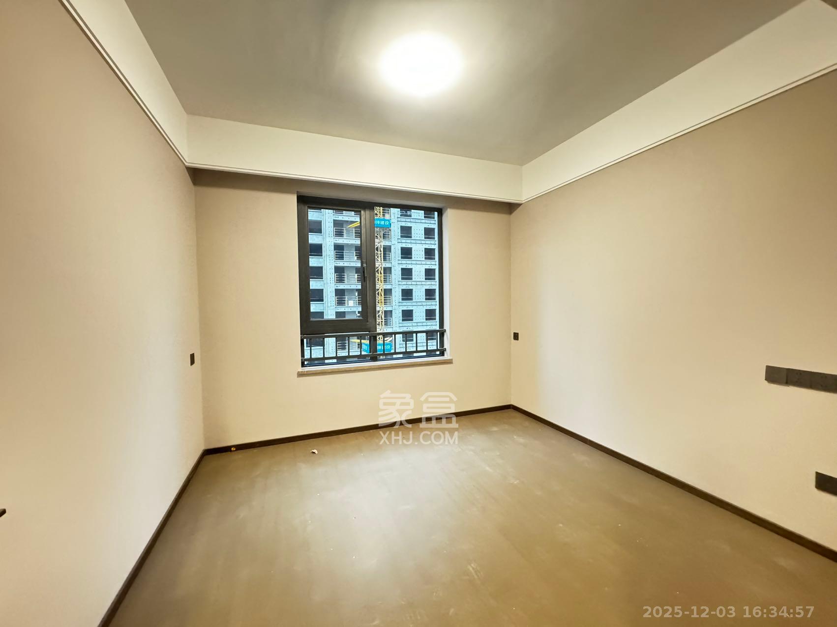 龙湖天璞  4室2厅2卫    6000.0元/月