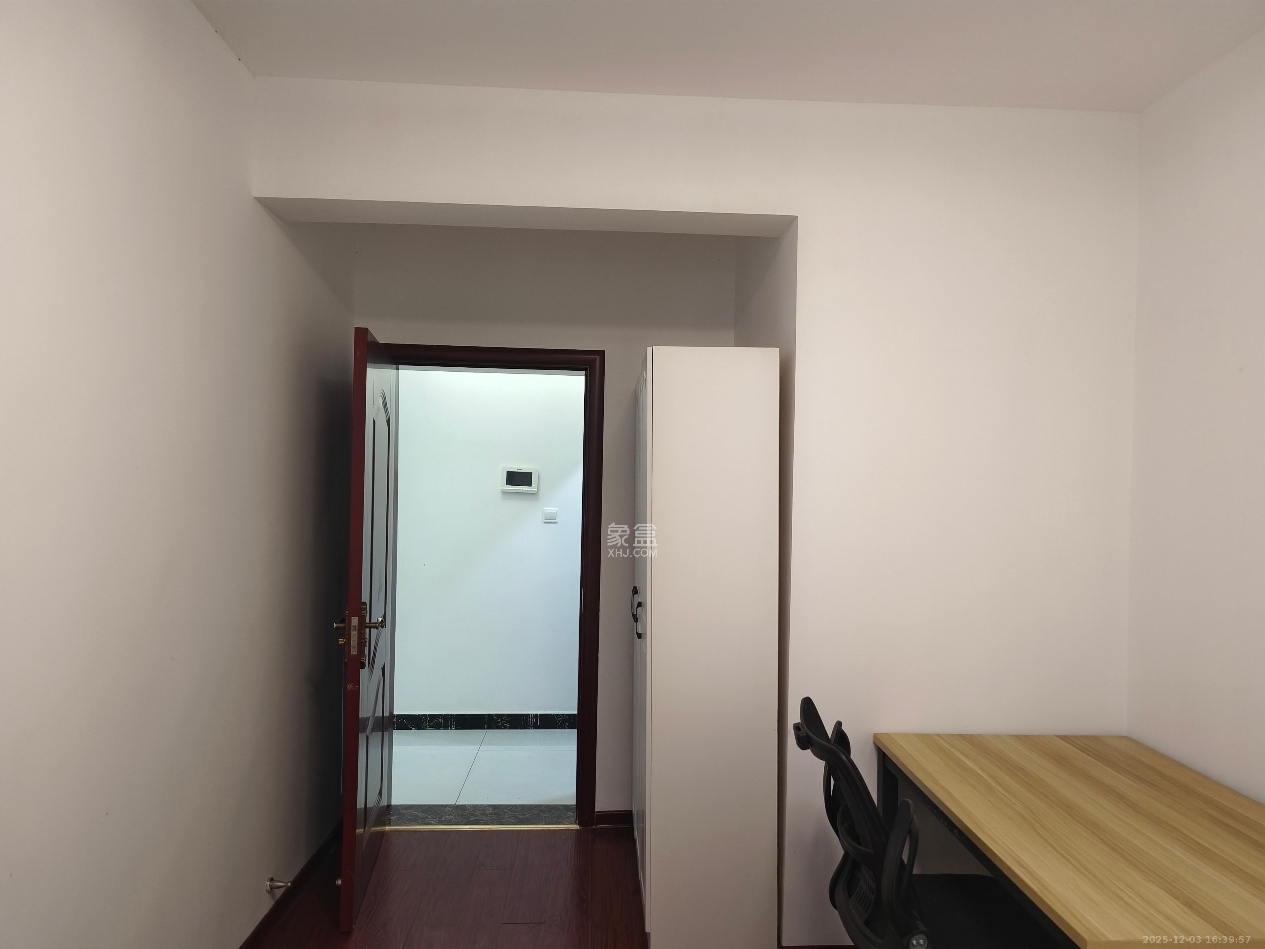 明发阅江悦府  2室2厅1卫    1900.0元/月室内图