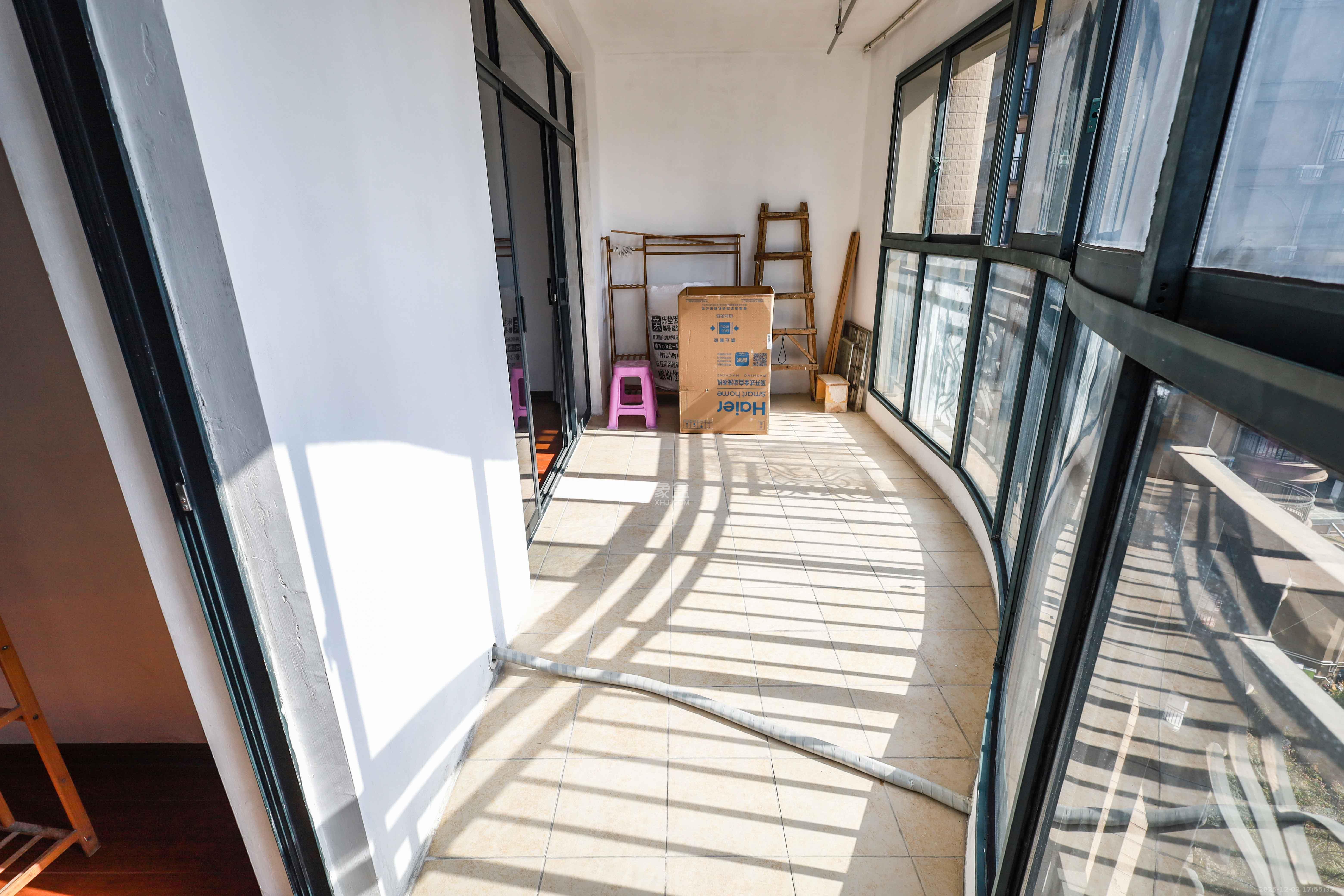 永祺西京  4室2厅2卫    155.0万阳台