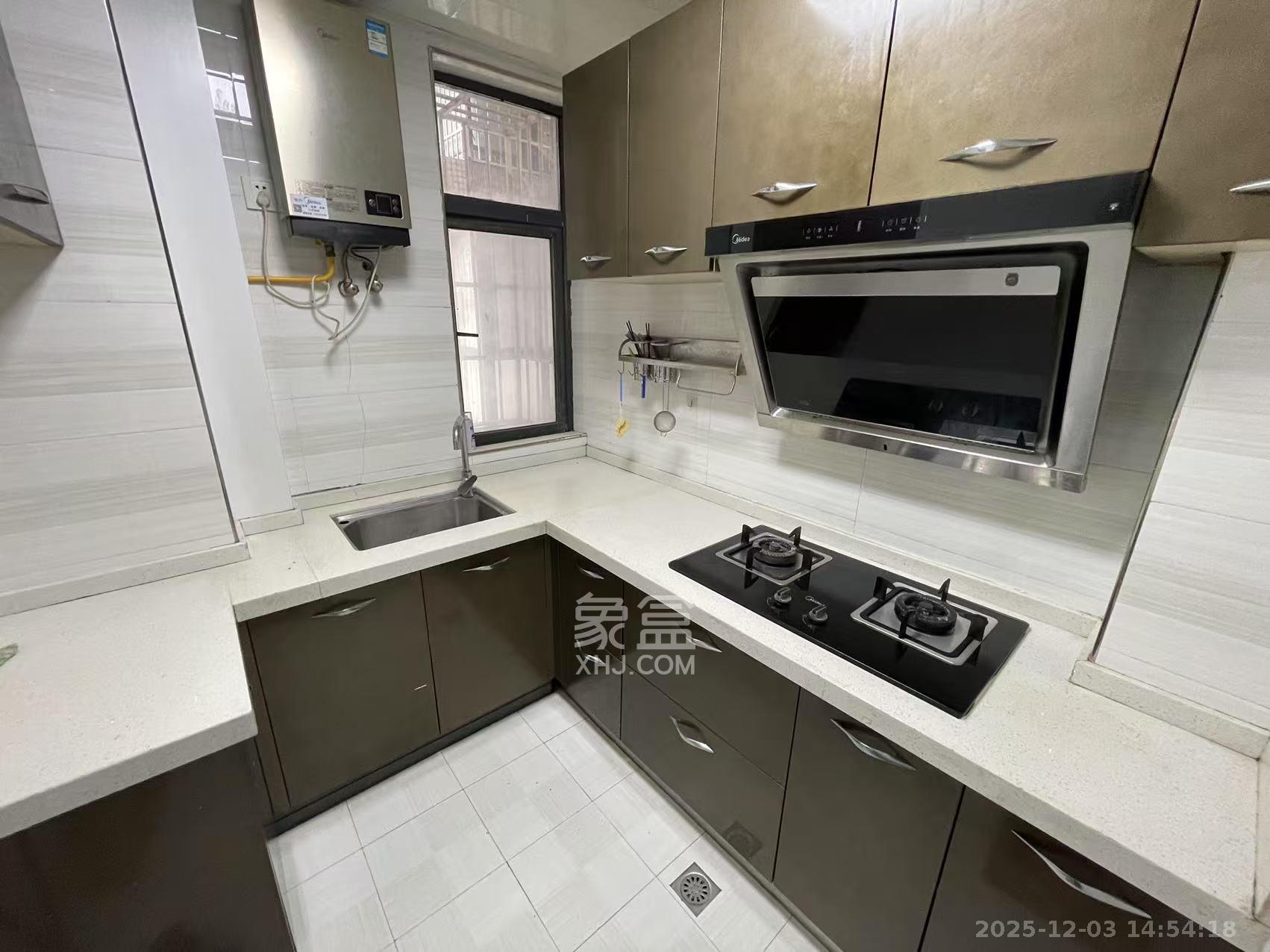 海林馨香雅苑 3室2厅1卫 2300.0元/月 海林馨香雅苑 3室2厅1卫 2300.0元/月室内图