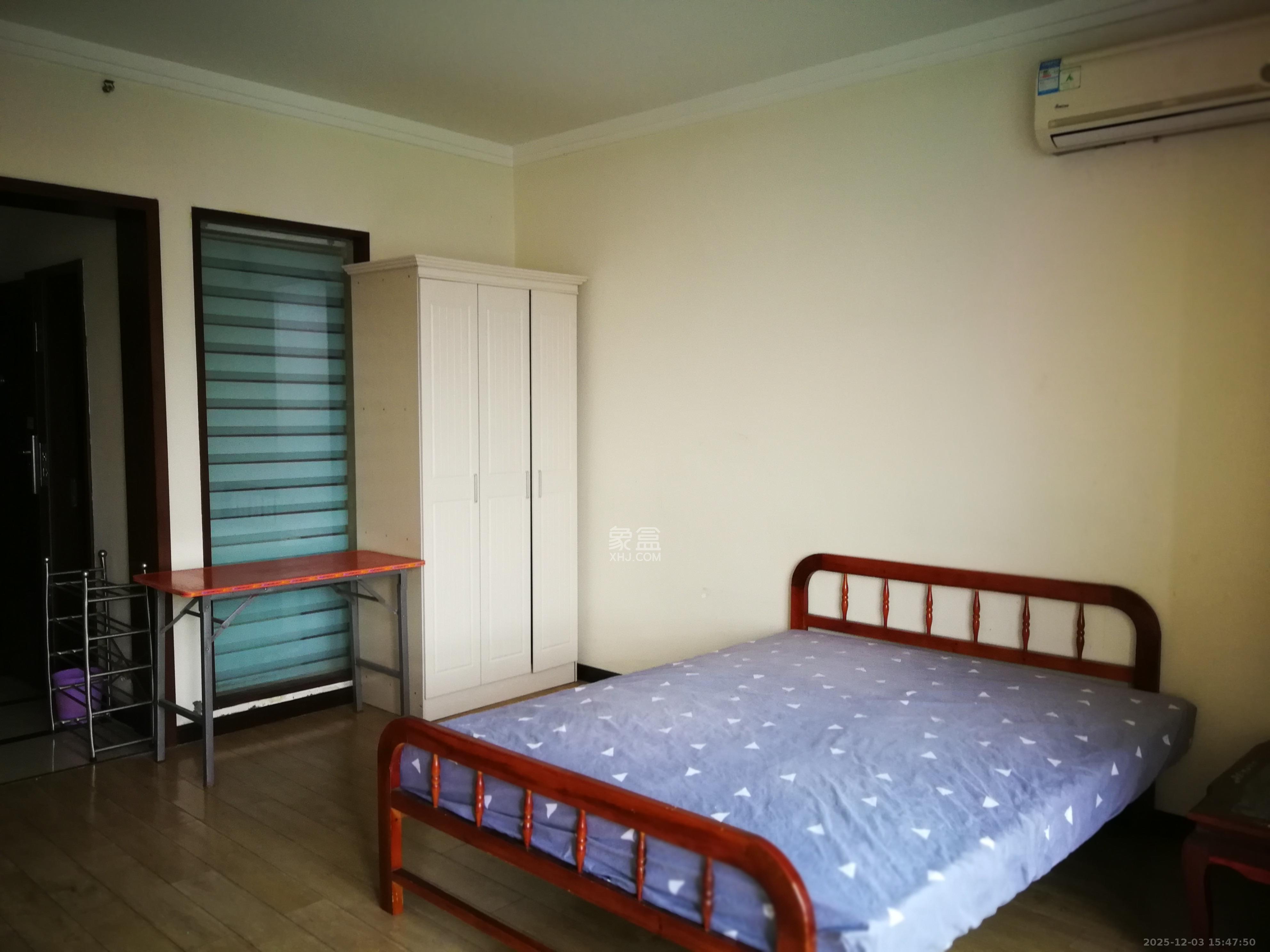 标志商务中心  1室1厅1卫    1100.0元/月