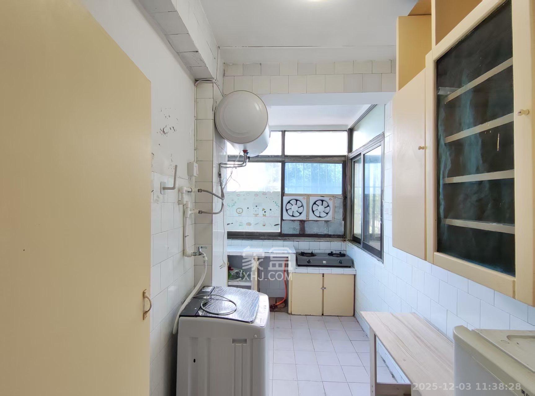 国立投资公司宿舍  1室1厅1卫    1200.0元/月