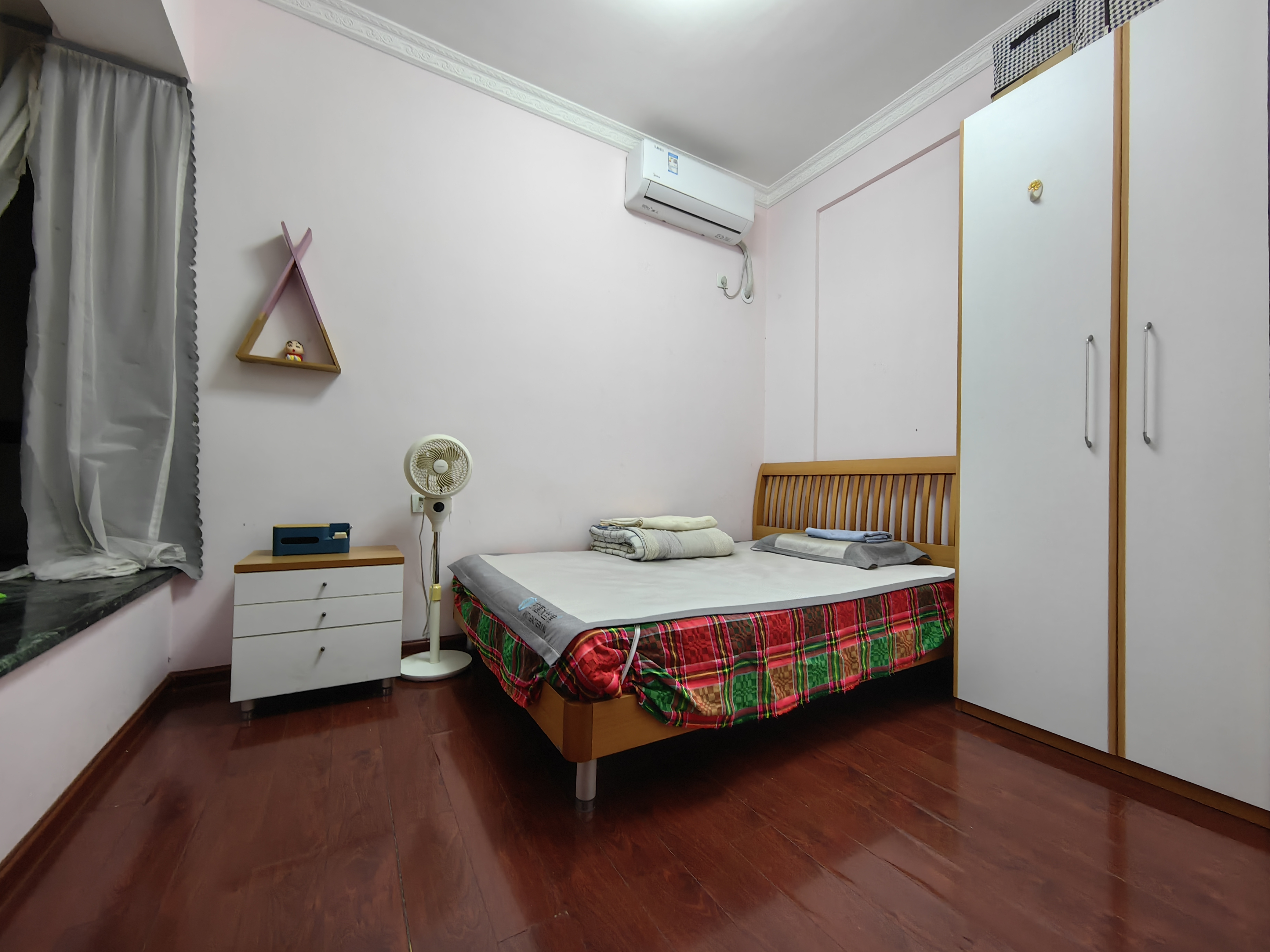 宝华海景 2室2厅1卫 3000.0元/月 宝华海景 2室2厅1卫 3000.0元/月室内图