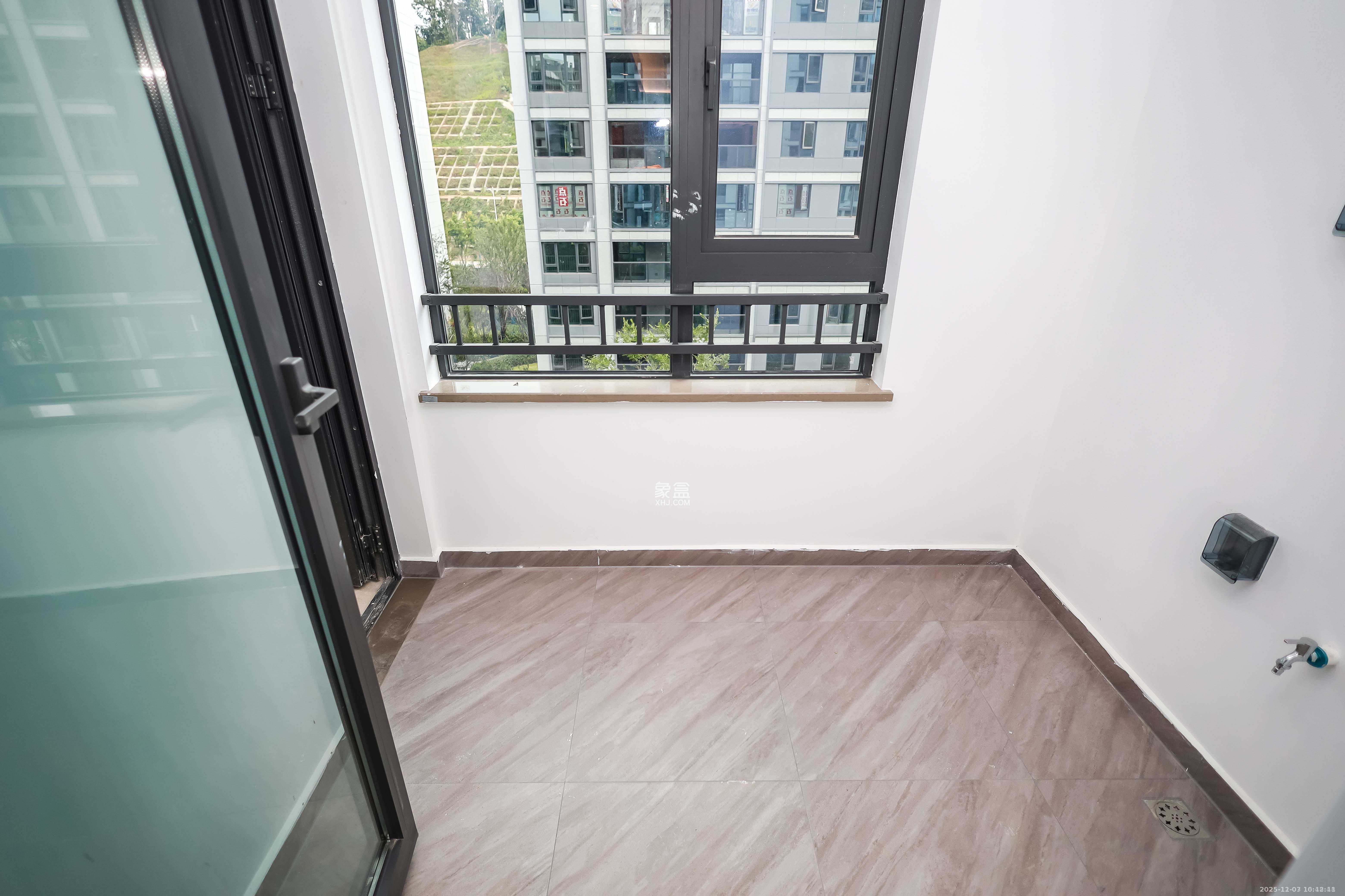 龙湖舜山府 4室2厅2卫 5600.0元/月 龙湖舜山府 4室2厅2卫 5600.0元/月室内图