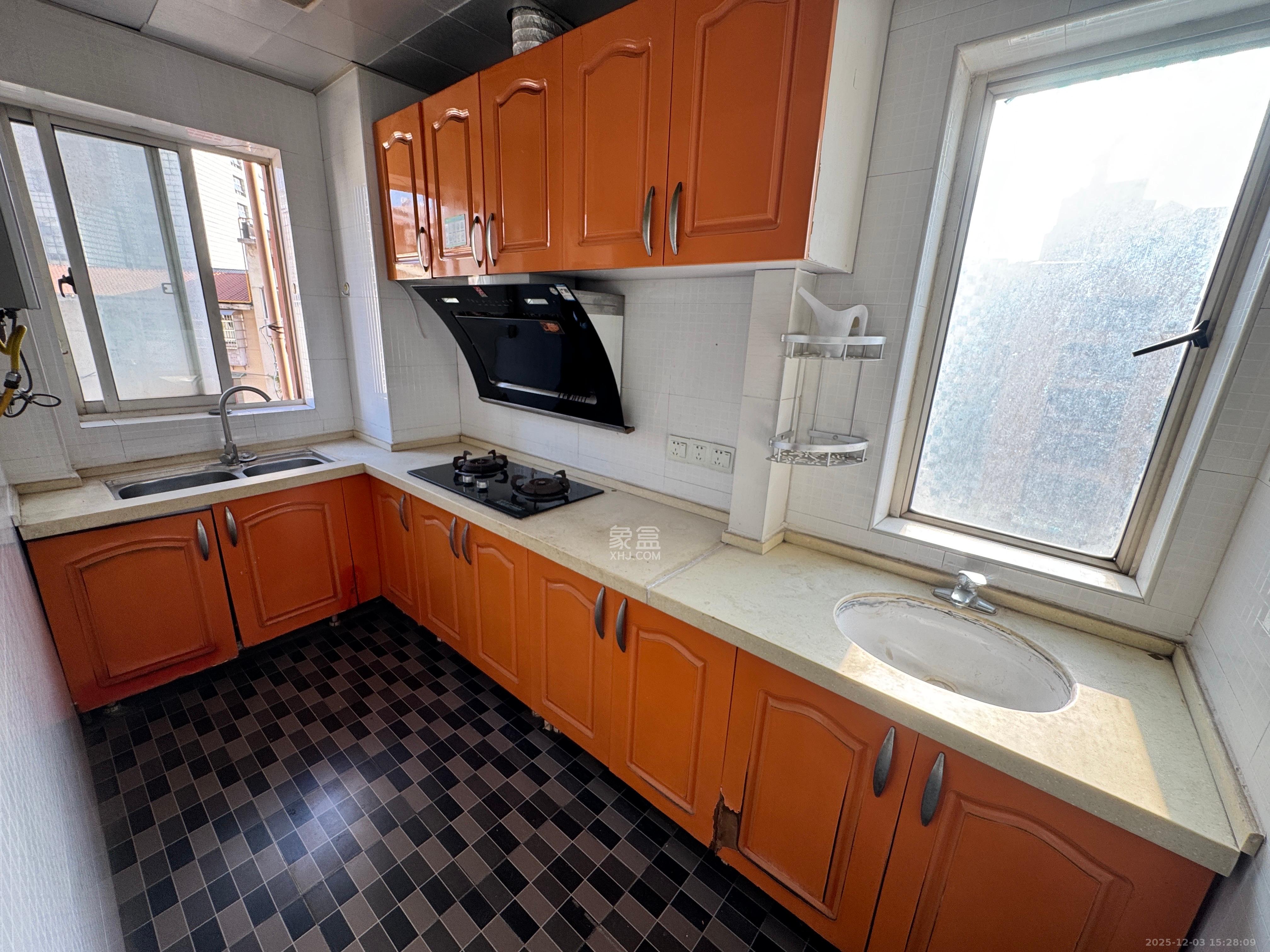 白沙晶城  1室1厅1卫    1500.0元/月室内图