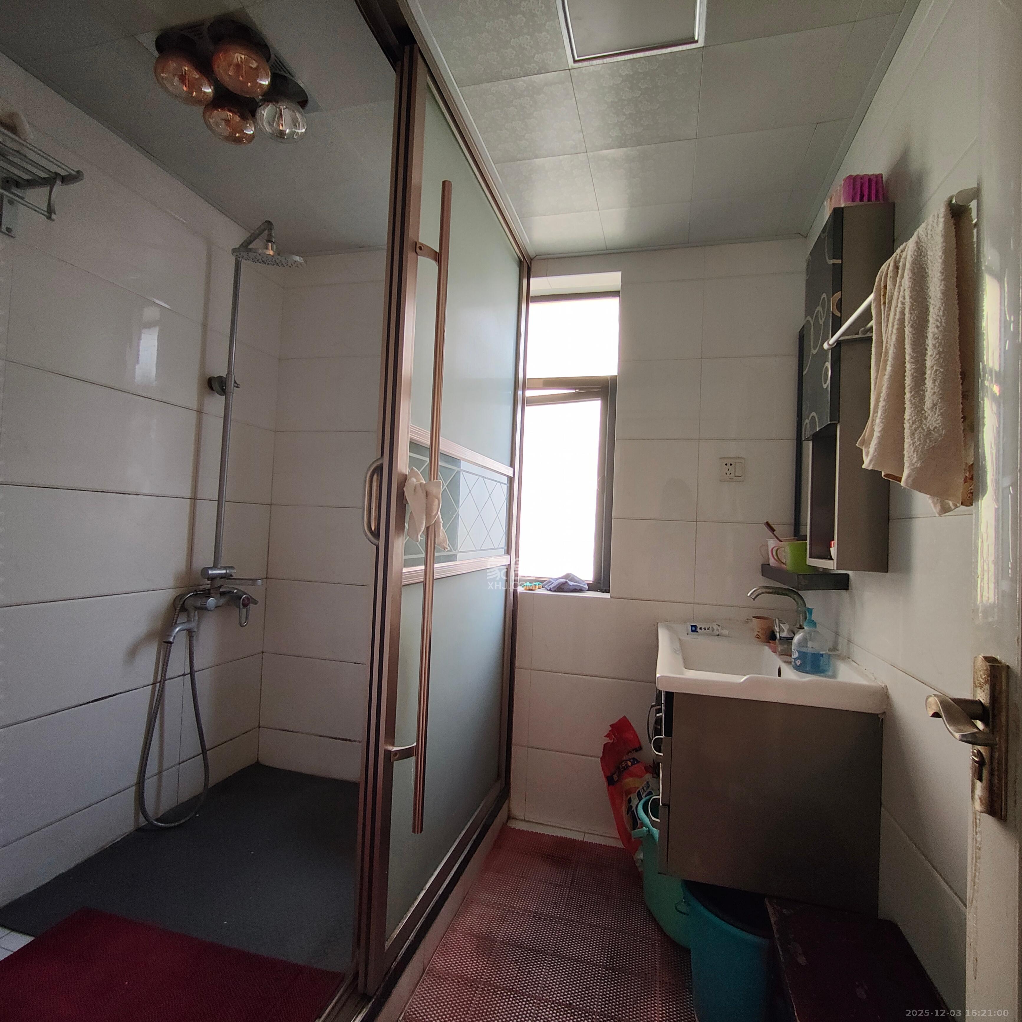 上峰苑（兰亭玥岛）  2室2厅1卫    2000.0元/月室内图