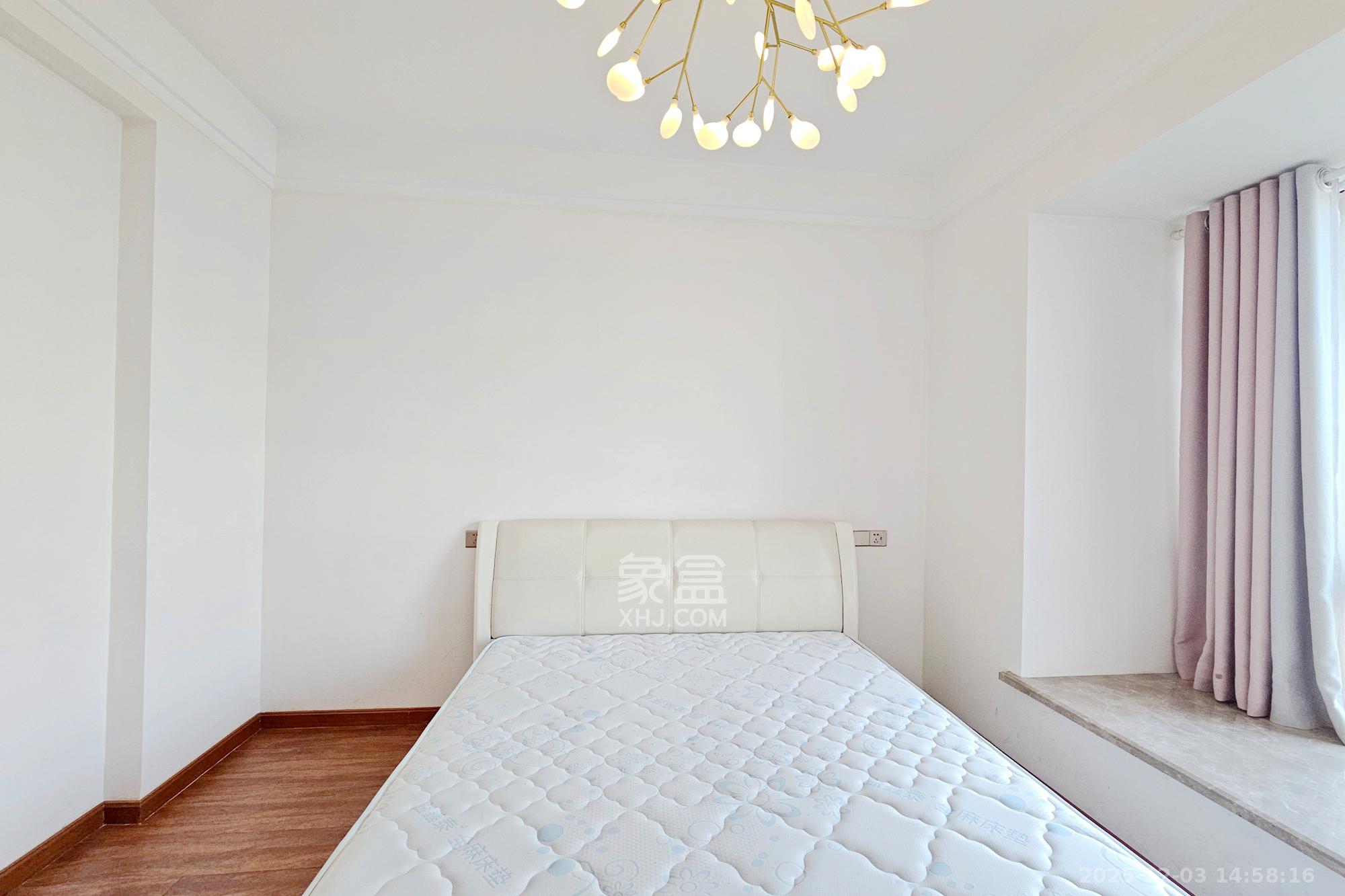 明昇壹城（明昇时代广场）二期  3室2厅2卫    150.0万卧室